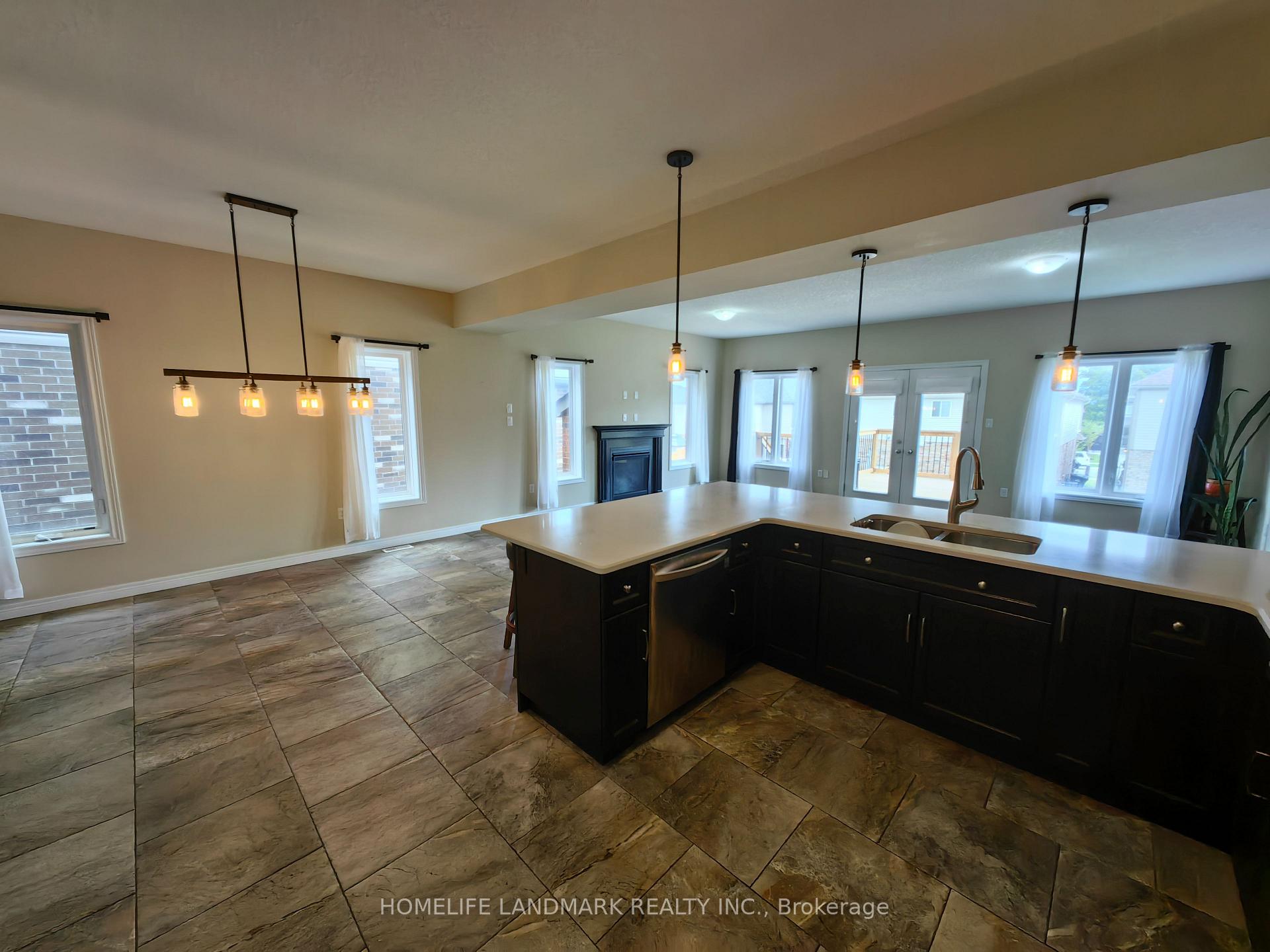 Photo 8 of 7 Dudley Drive, Guelph, Kortright East — HOMEH