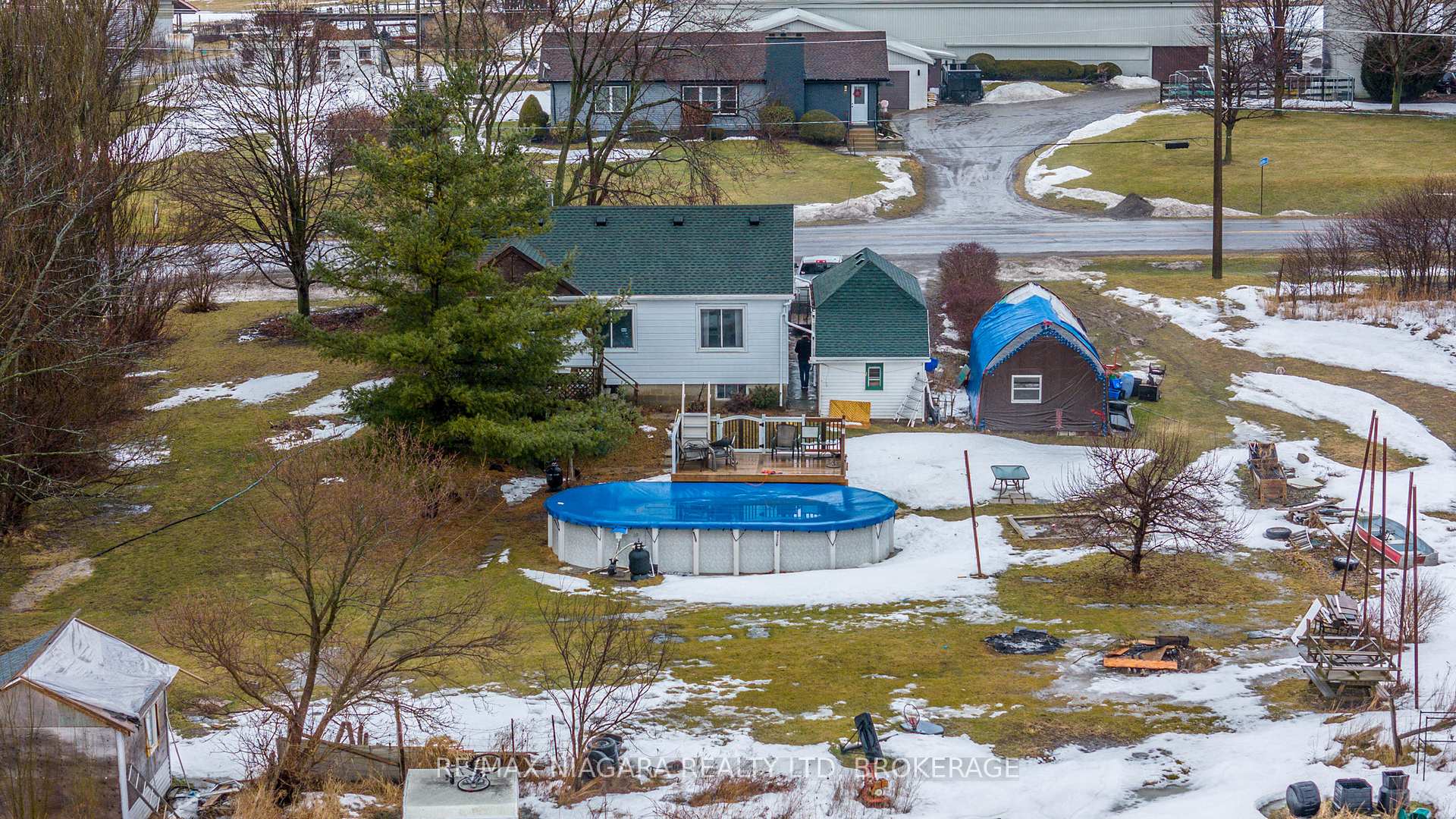 Photo 27 of 7492 Mud Street W, Grimsby, Grimsby Escarpment — HOMEH