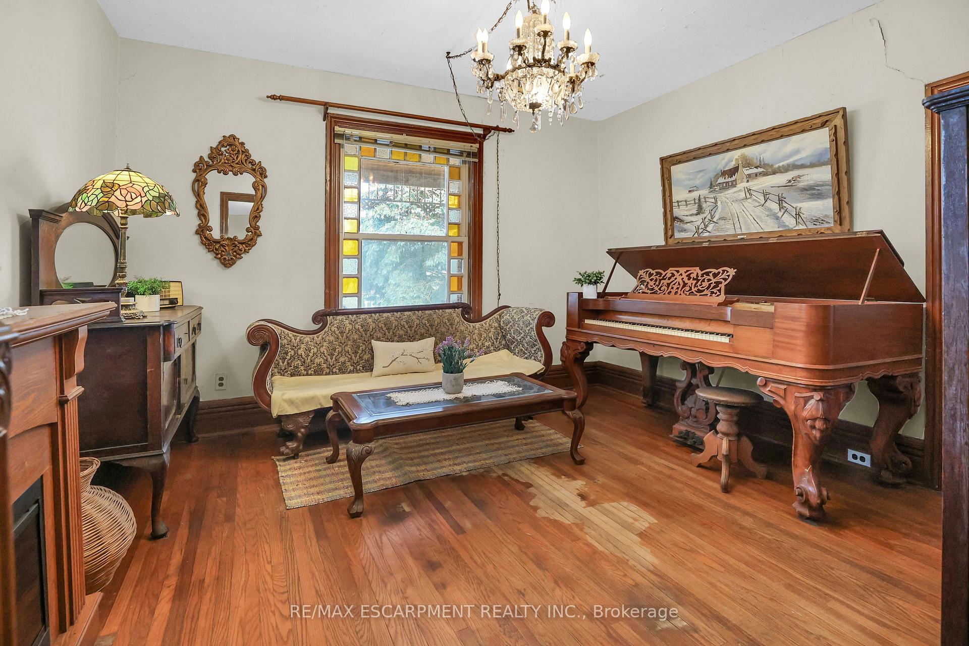 Photo 5 of 27 Oak Street, Grimsby, Grimsby East — HOMEH
