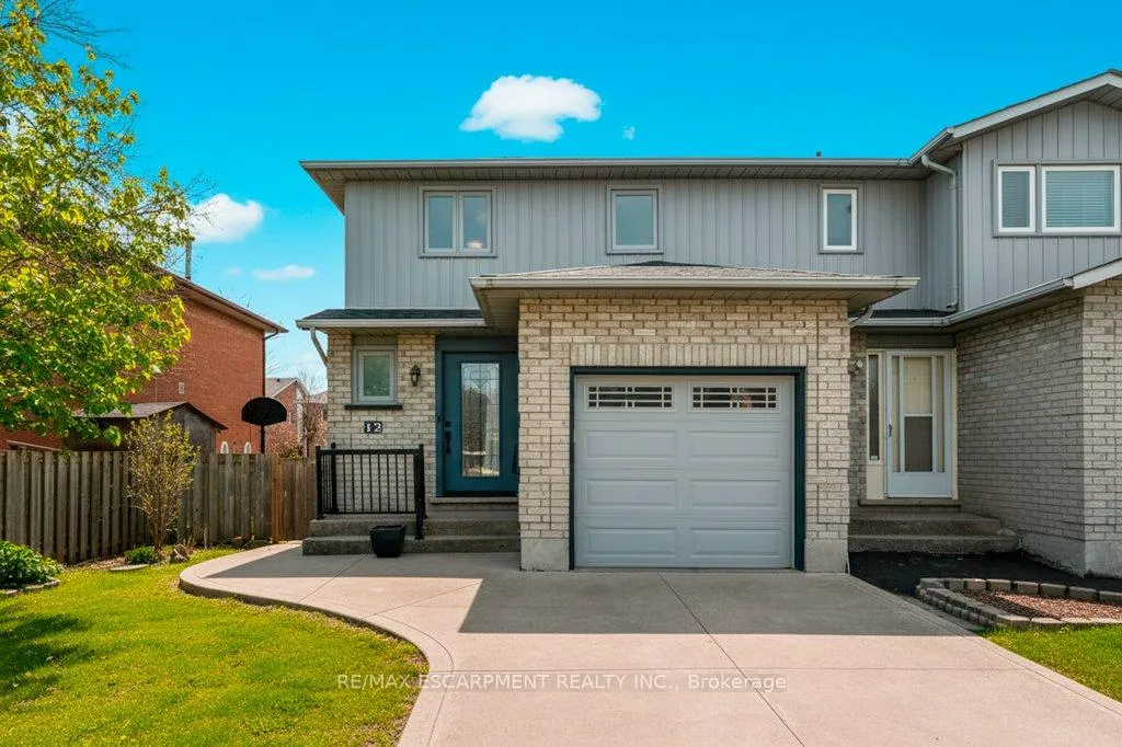Photo 1 of 12 Meteor Boulevard, Hamilton, Stoney Creek — HOMEH