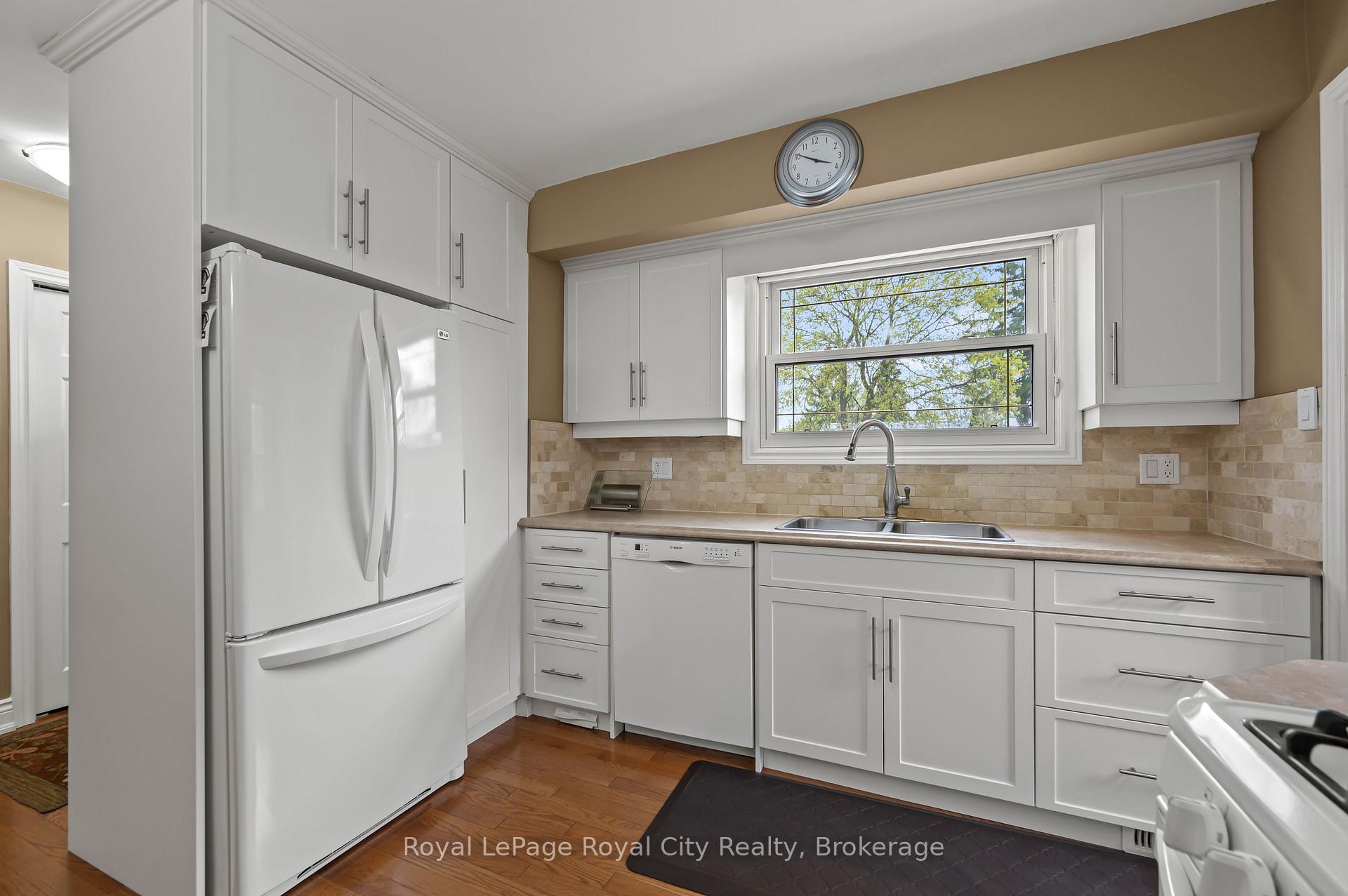 Photo 15 of 29 Hastings Boulevard, Guelph, Grange Road — HOMEH
