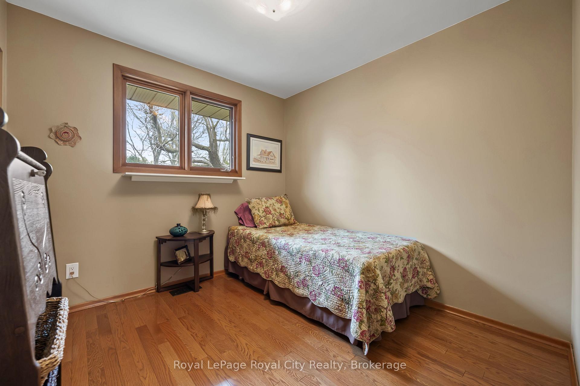 Photo 21 of 29 Hastings Boulevard, Guelph, Grange Road — HOMEH