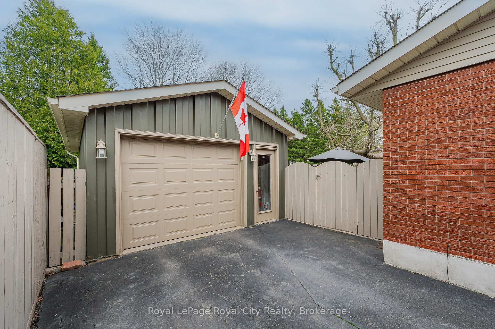 Photo 33 of 29 Hastings Boulevard, Guelph, Grange Road — HOMEH