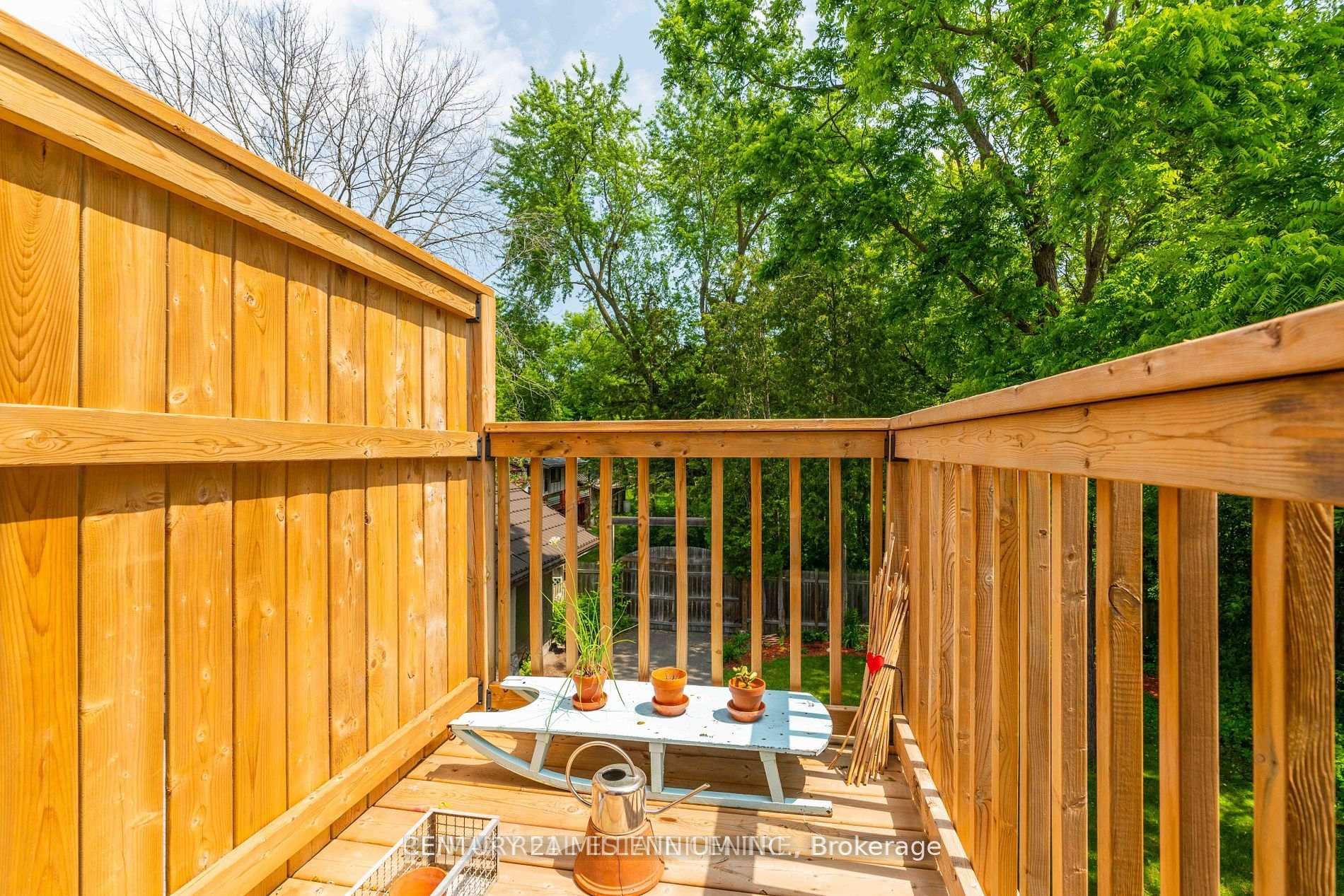 Photo 14 of 39 Stevenson Street, Guelph, St. George's — HOMEH