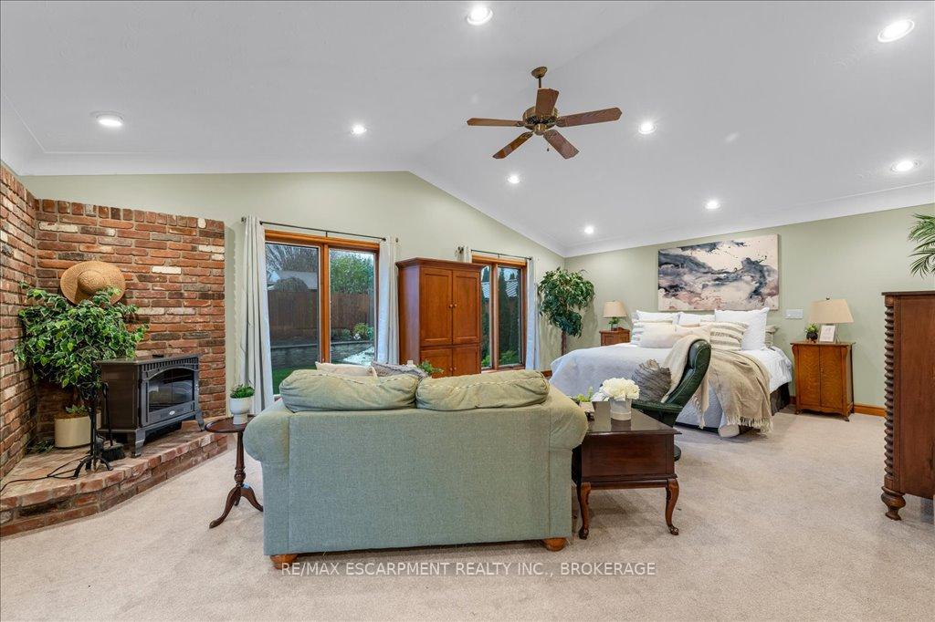 Photo 15 of 33 Old Orchard Avenue, Grimsby, Grimsby Beach — HOMEH