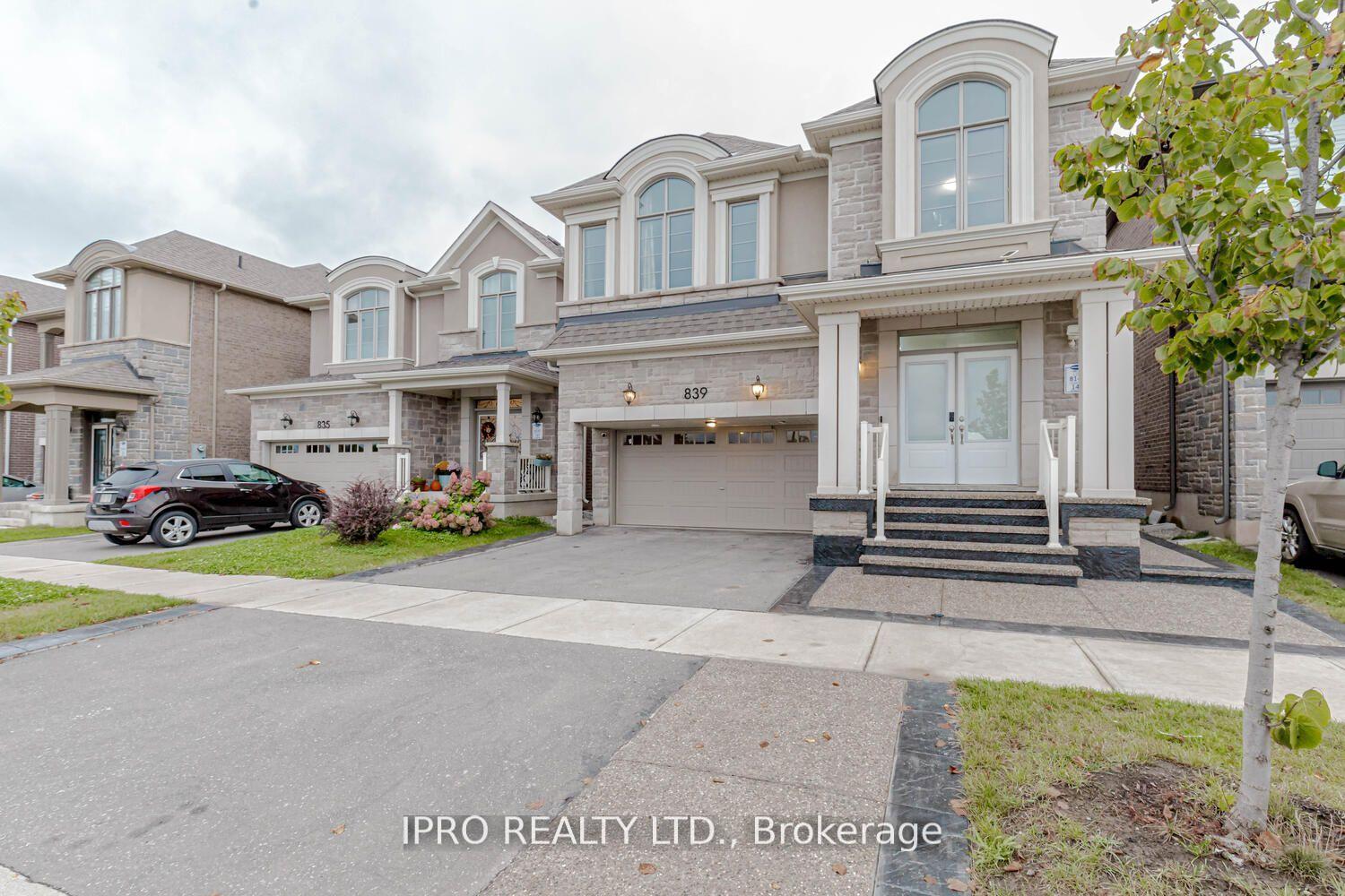 Photo 2 of 839 Whitlock Avenue, Milton, Cobban — HOMEH