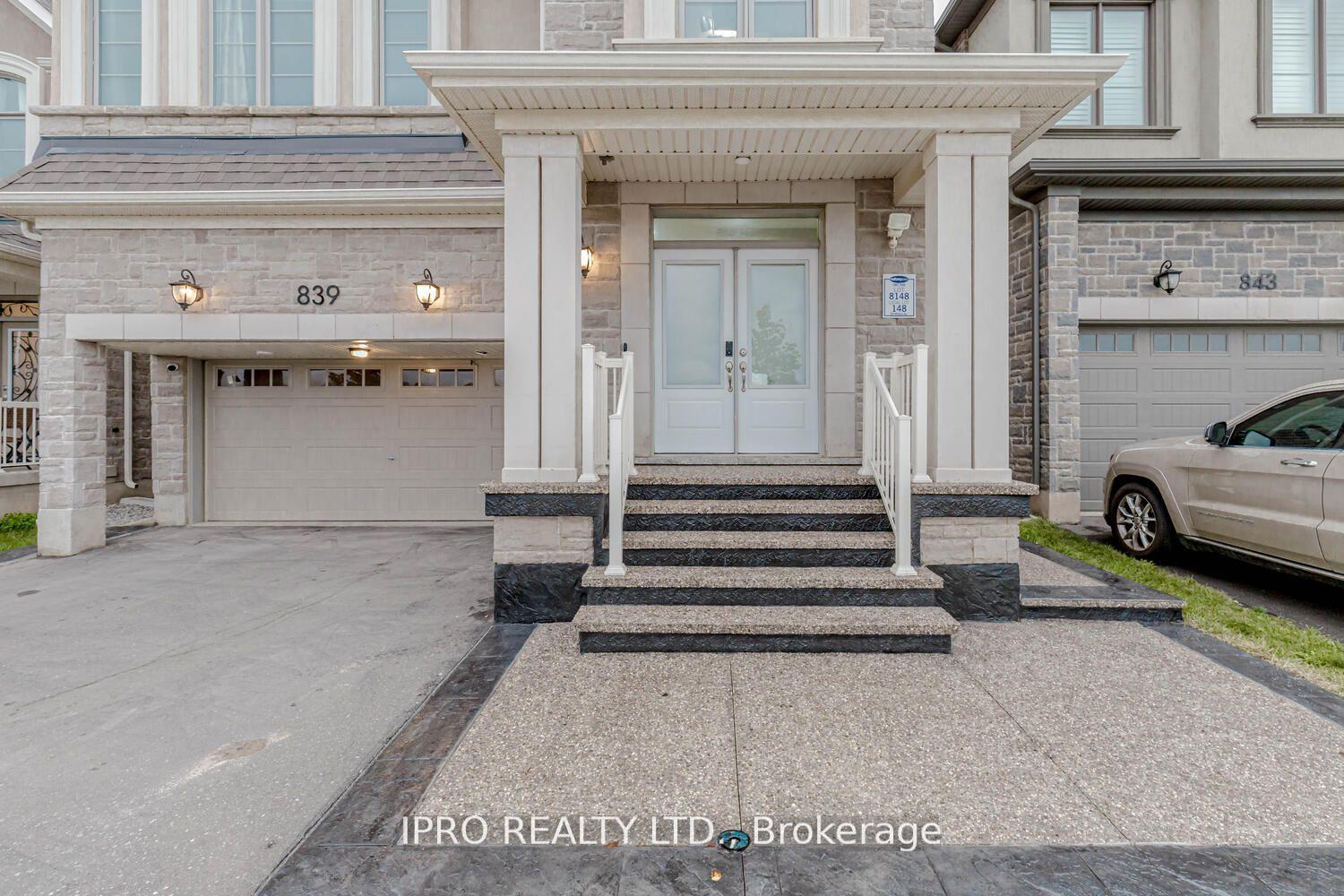Photo 3 of 839 Whitlock Avenue, Milton, Cobban — HOMEH