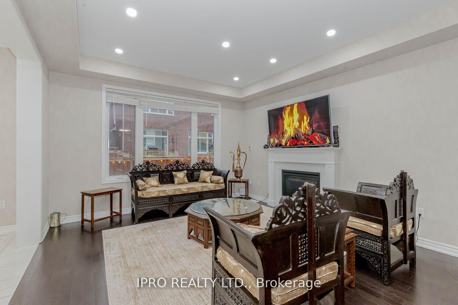 Photo 7 of 839 Whitlock Avenue, Milton, Cobban — HOMEH