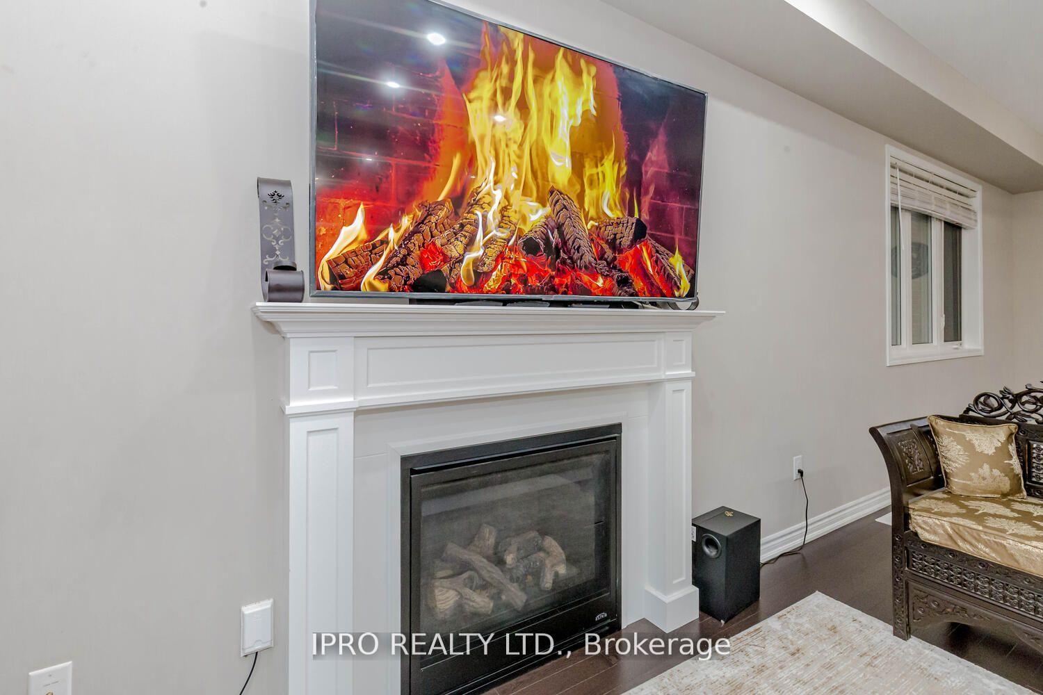 Photo 9 of 839 Whitlock Avenue, Milton, Cobban — HOMEH