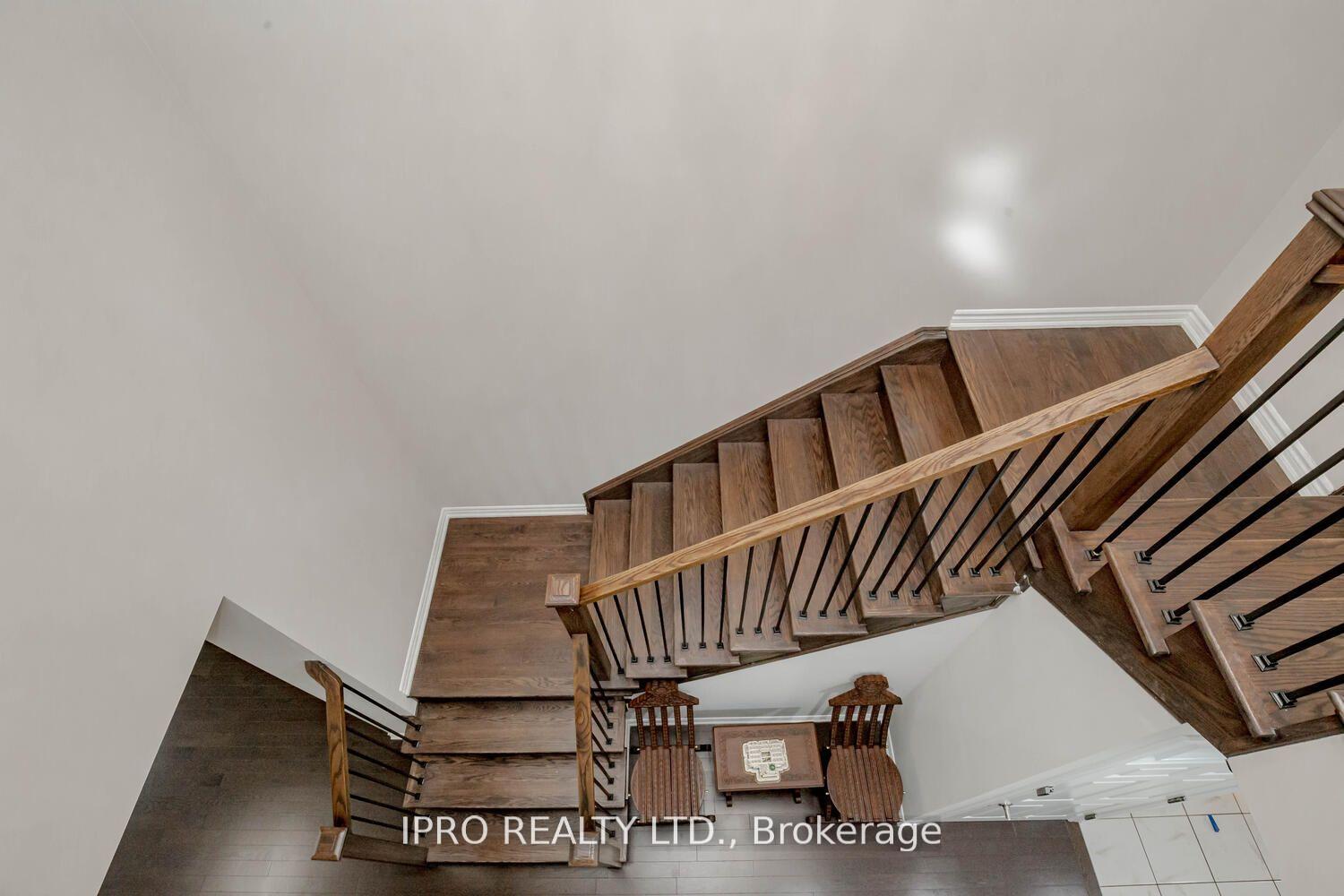 Photo 16 of 839 Whitlock Avenue, Milton, Cobban — HOMEH