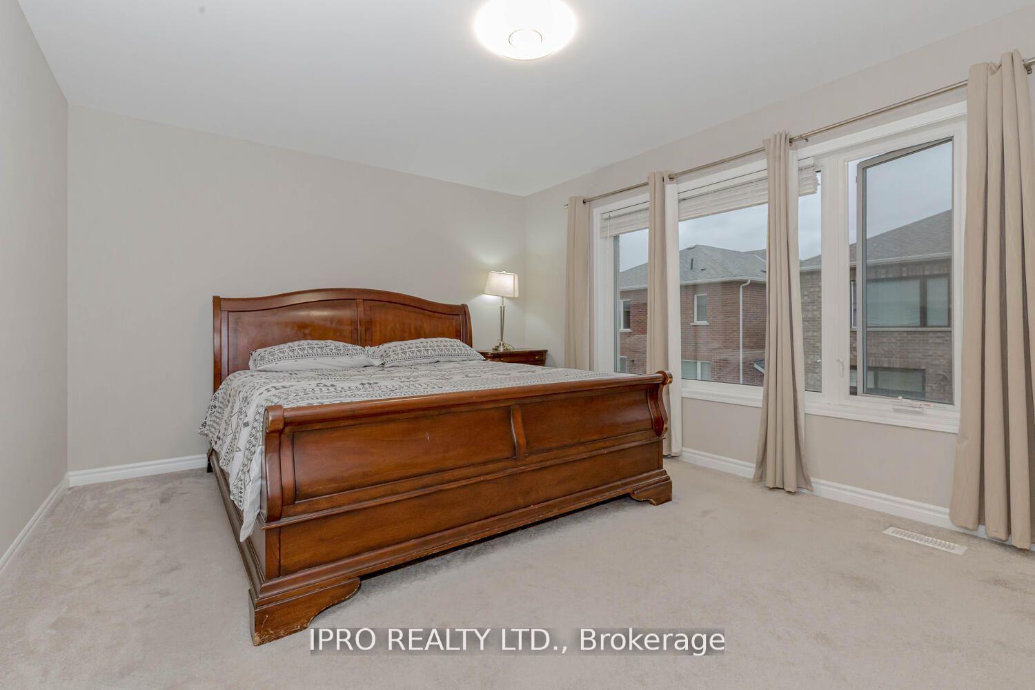 Photo 17 of 839 Whitlock Avenue, Milton, Cobban — HOMEH