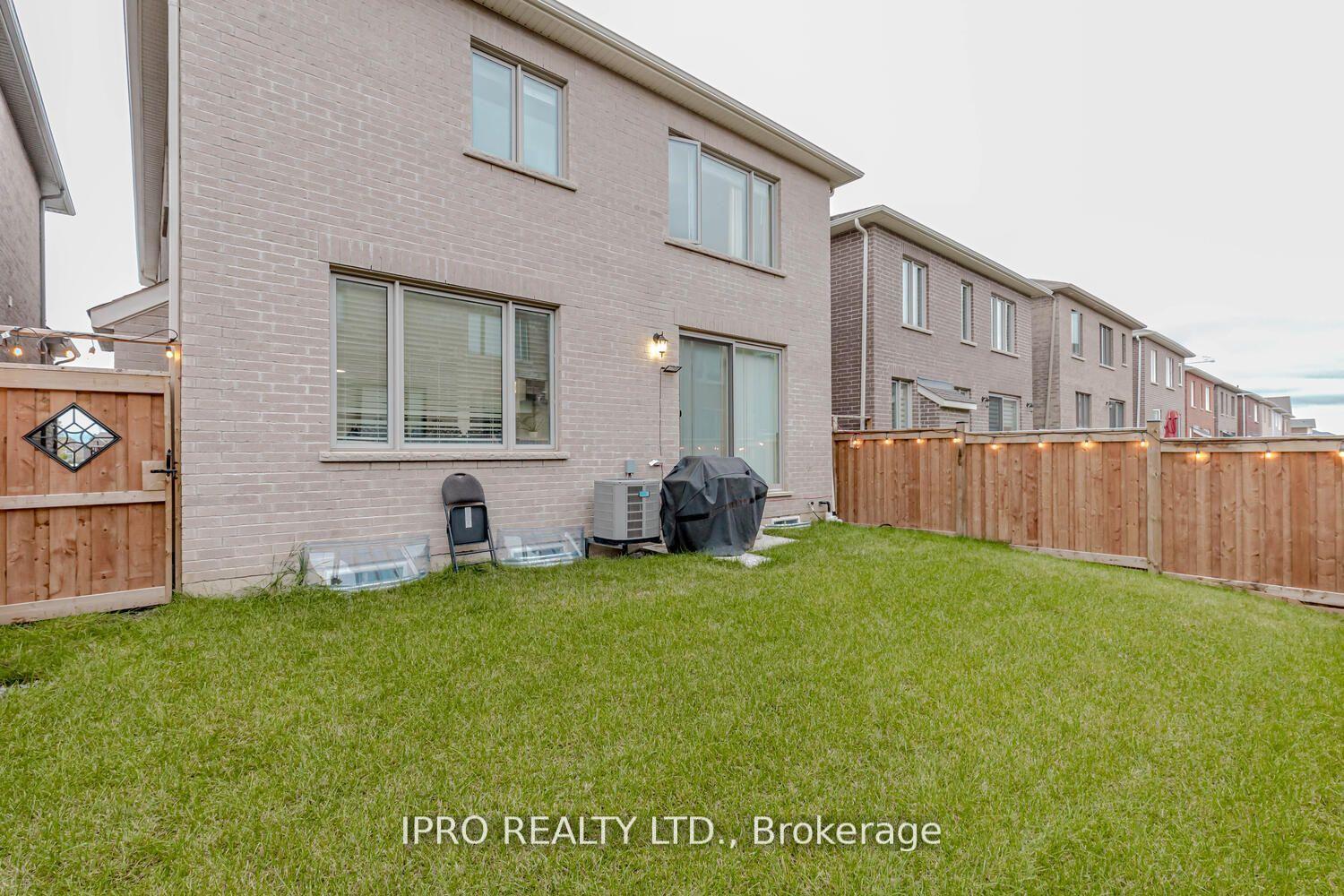 Photo 37 of 839 Whitlock Avenue, Milton, Cobban — HOMEH