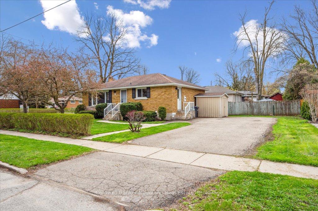 Photo 38 of 70 Freeman Avenue, Guelph, Riverside Park — HOMEH