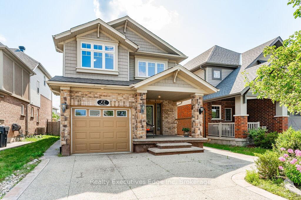 Photo 4 of 67 Revell Drive, Guelph, Clairfields/Hanlon Business Park — HOMEH