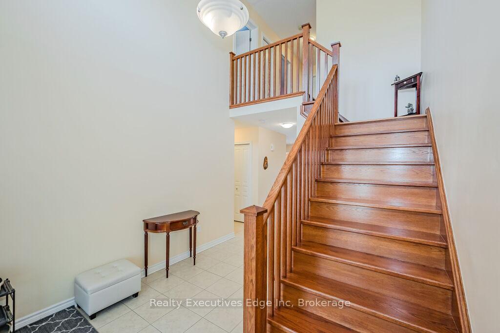 Photo 10 of 67 Revell Drive, Guelph, Clairfields/Hanlon Business Park — HOMEH