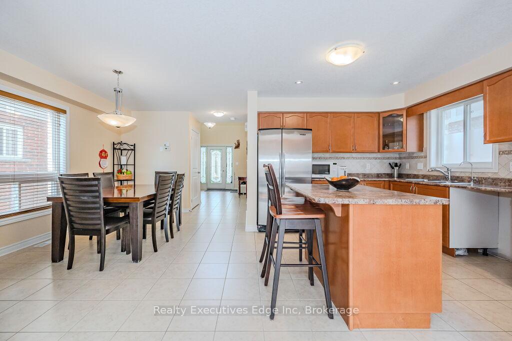 Photo 19 of 67 Revell Drive, Guelph, Clairfields/Hanlon Business Park — HOMEH