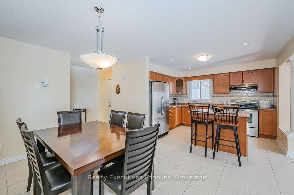 Photo 27 of 67 Revell Drive, Guelph, Clairfields/Hanlon Business Park — HOMEH