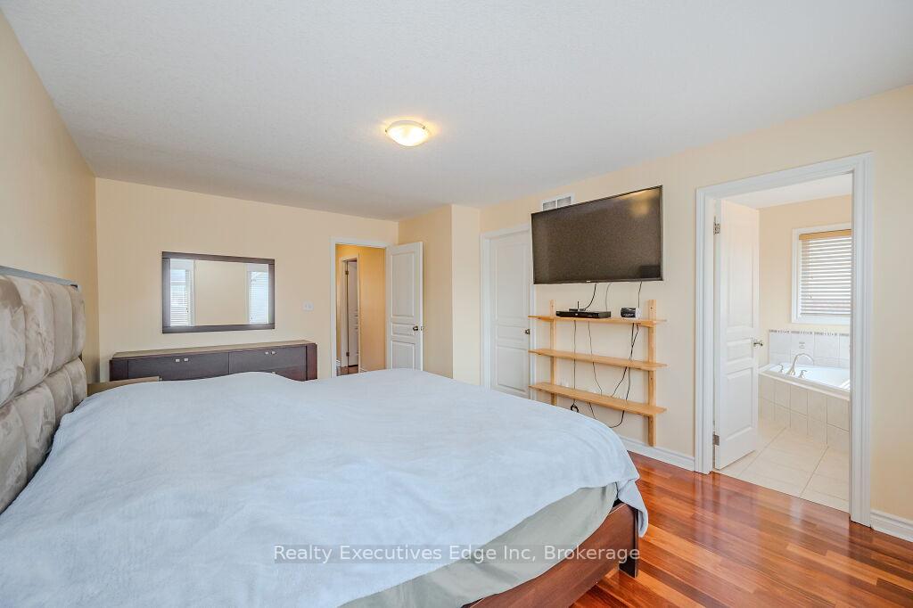 Photo 32 of 67 Revell Drive, Guelph, Clairfields/Hanlon Business Park — HOMEH