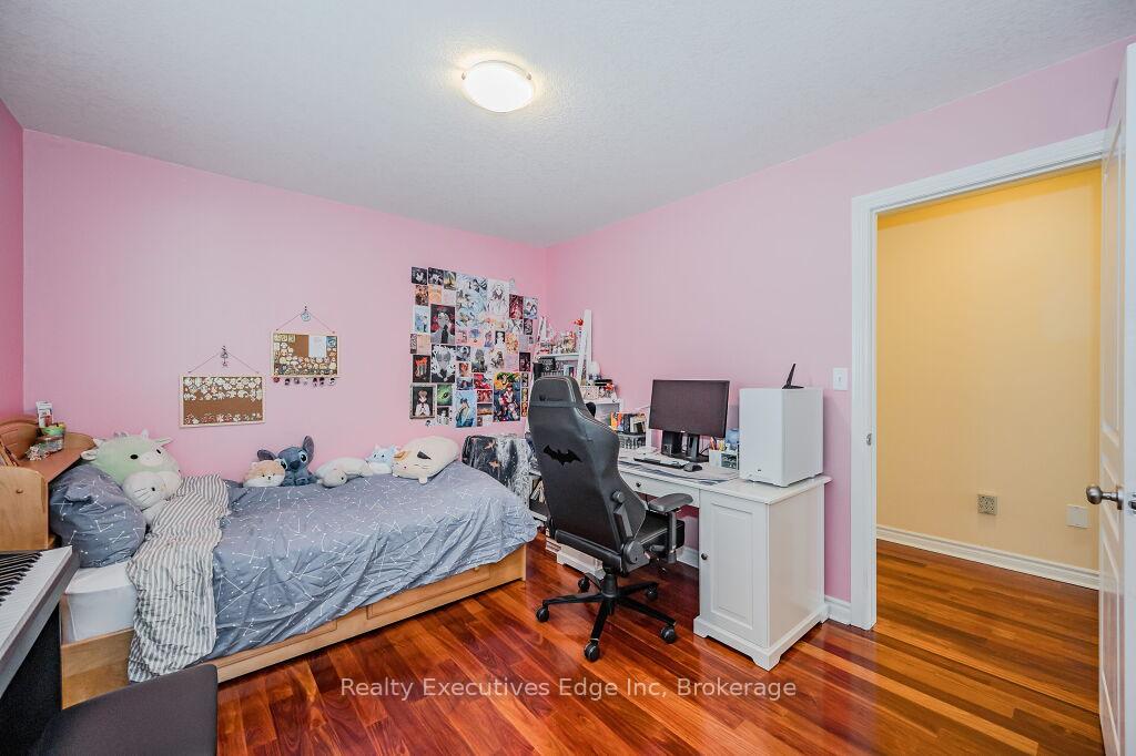 Photo 37 of 67 Revell Drive, Guelph, Clairfields/Hanlon Business Park — HOMEH