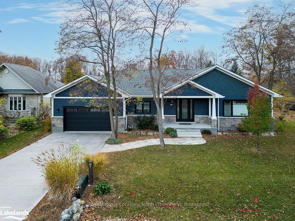 Photo 1 of 49 Alice Street E, Blue Mountains — HOMEH
