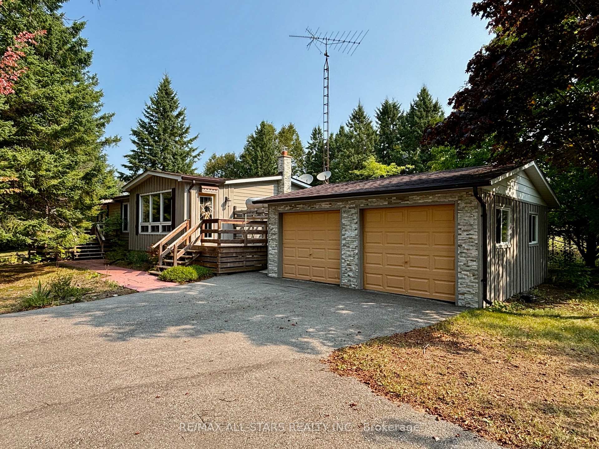 Front of 332 Portage Road