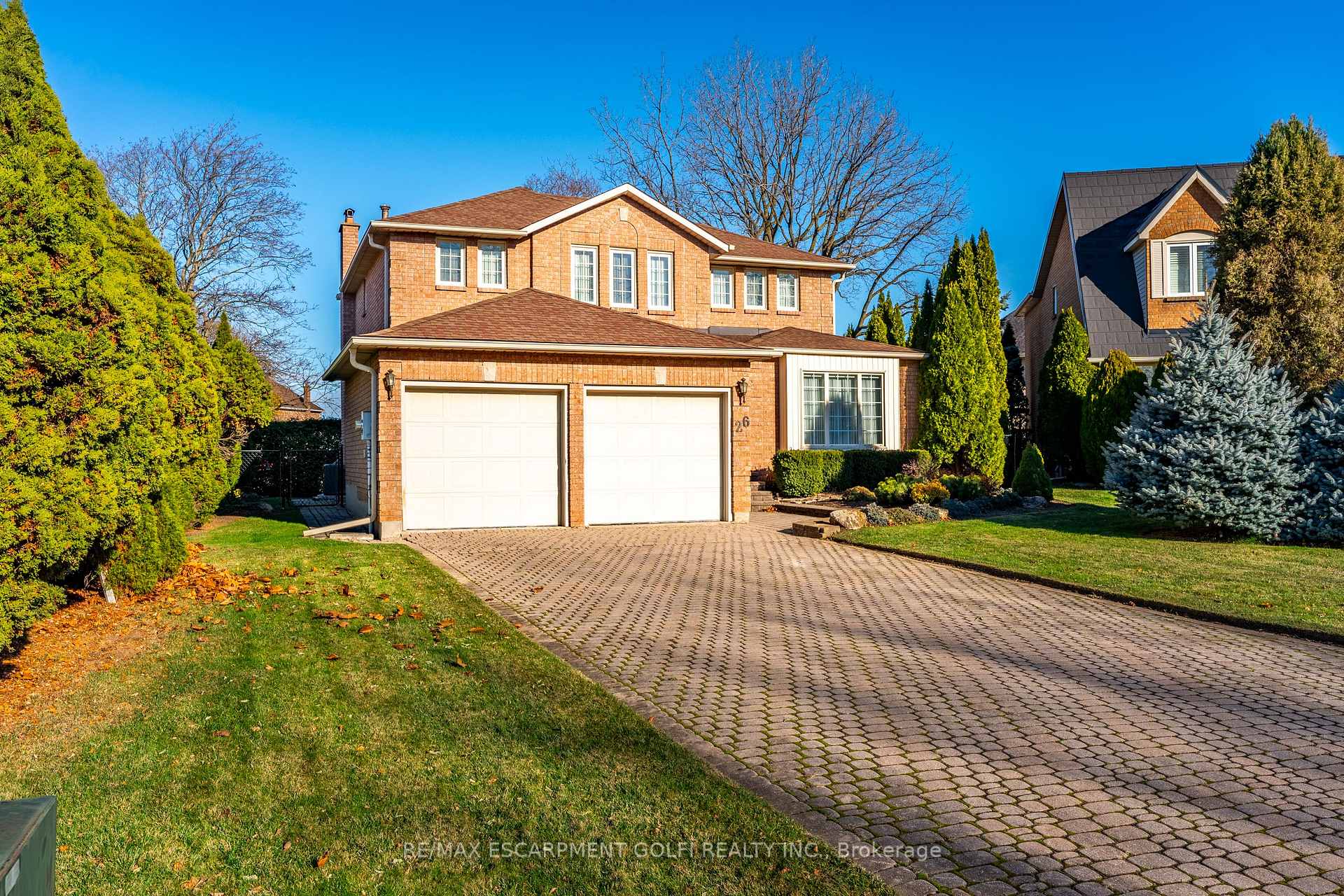 Photo 3 of 26 Stone Gate Drive, Grimsby, Grimsby Beach — HOMEH