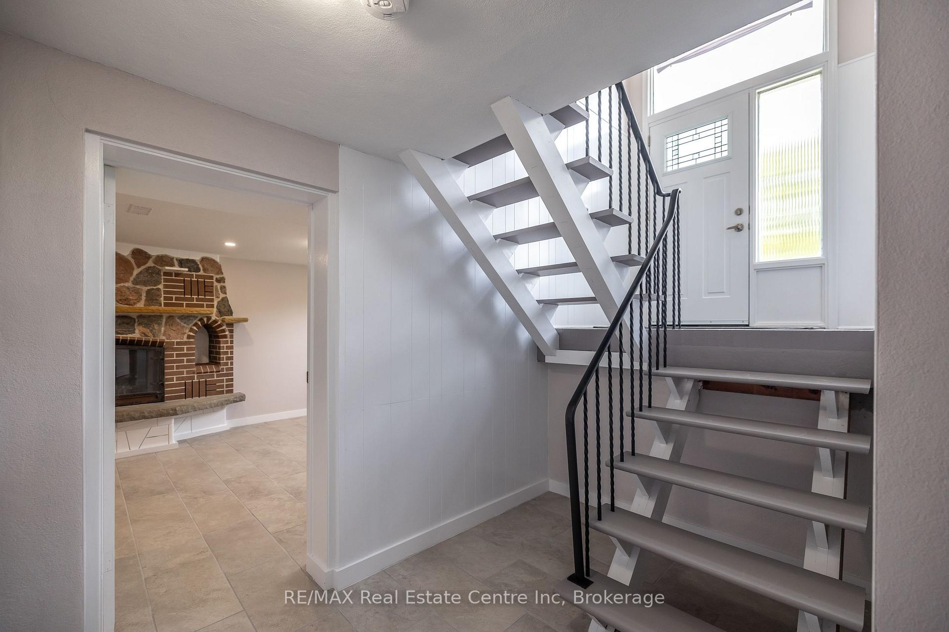 Photo 24 of 50 Drew Street, Guelph, Junction/Onward Willow — HOMEH