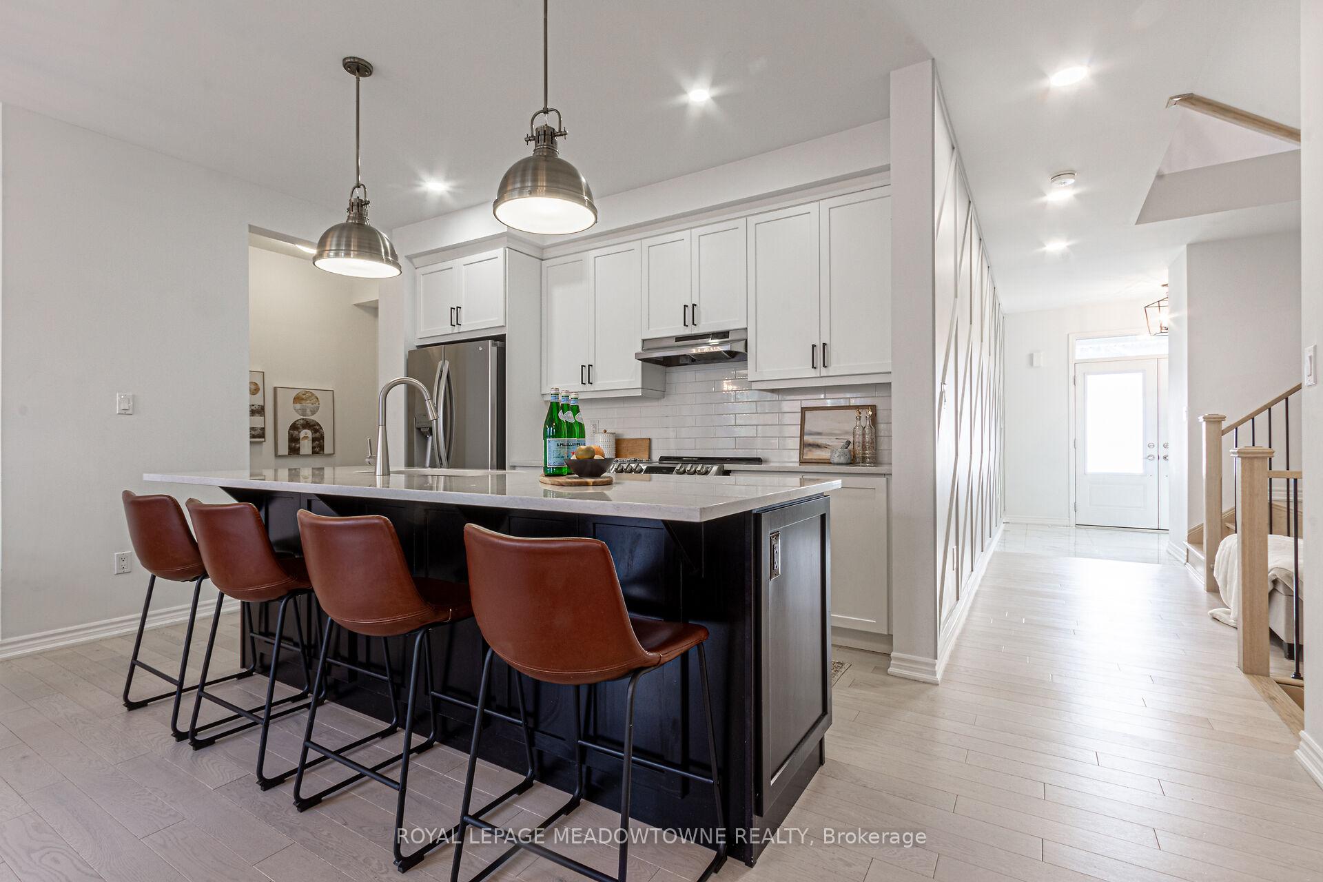 Photo 18 of 134 Yates Drive, Milton, Cobban — HOMEH