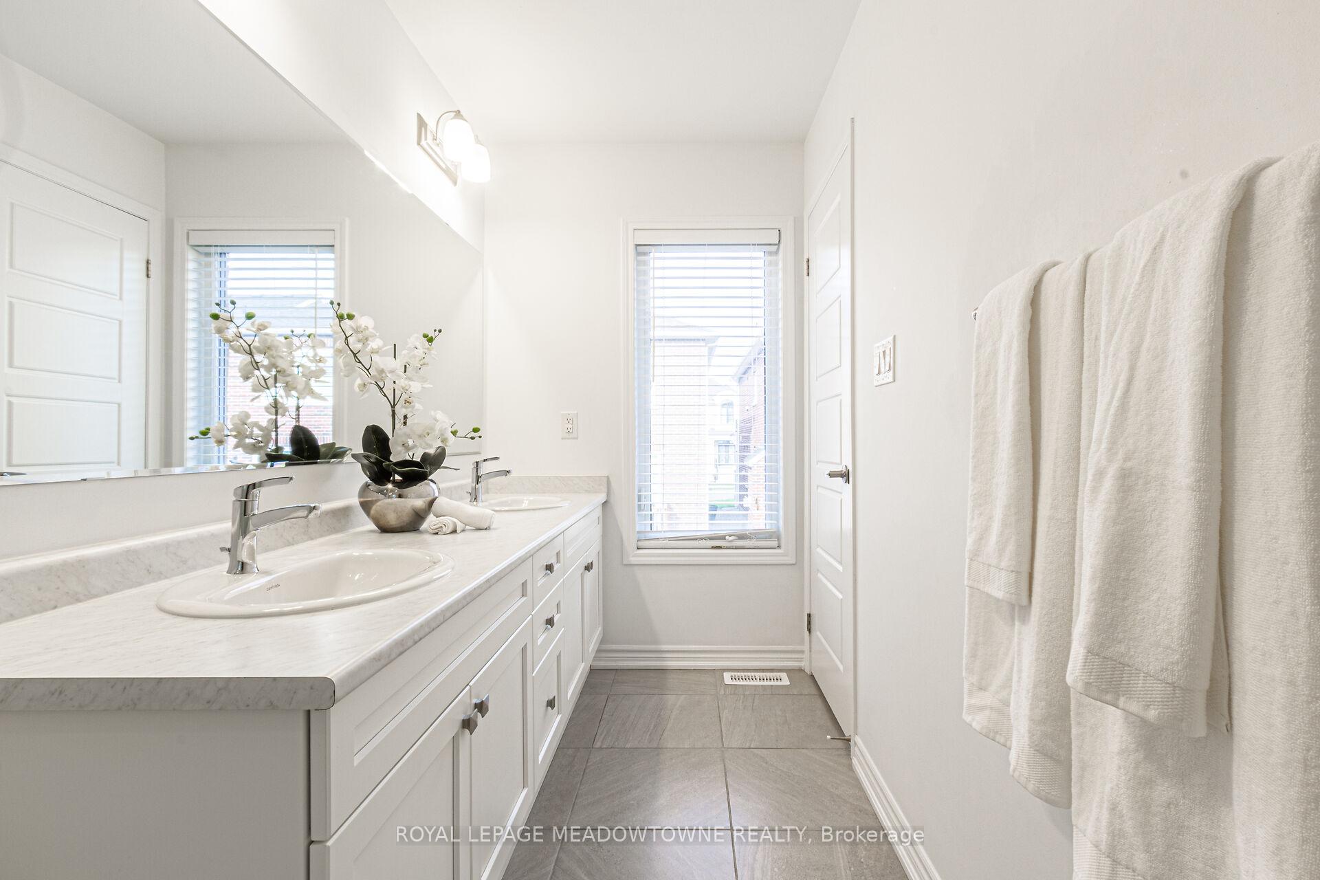 Photo 32 of 134 Yates Drive, Milton, Cobban — HOMEH