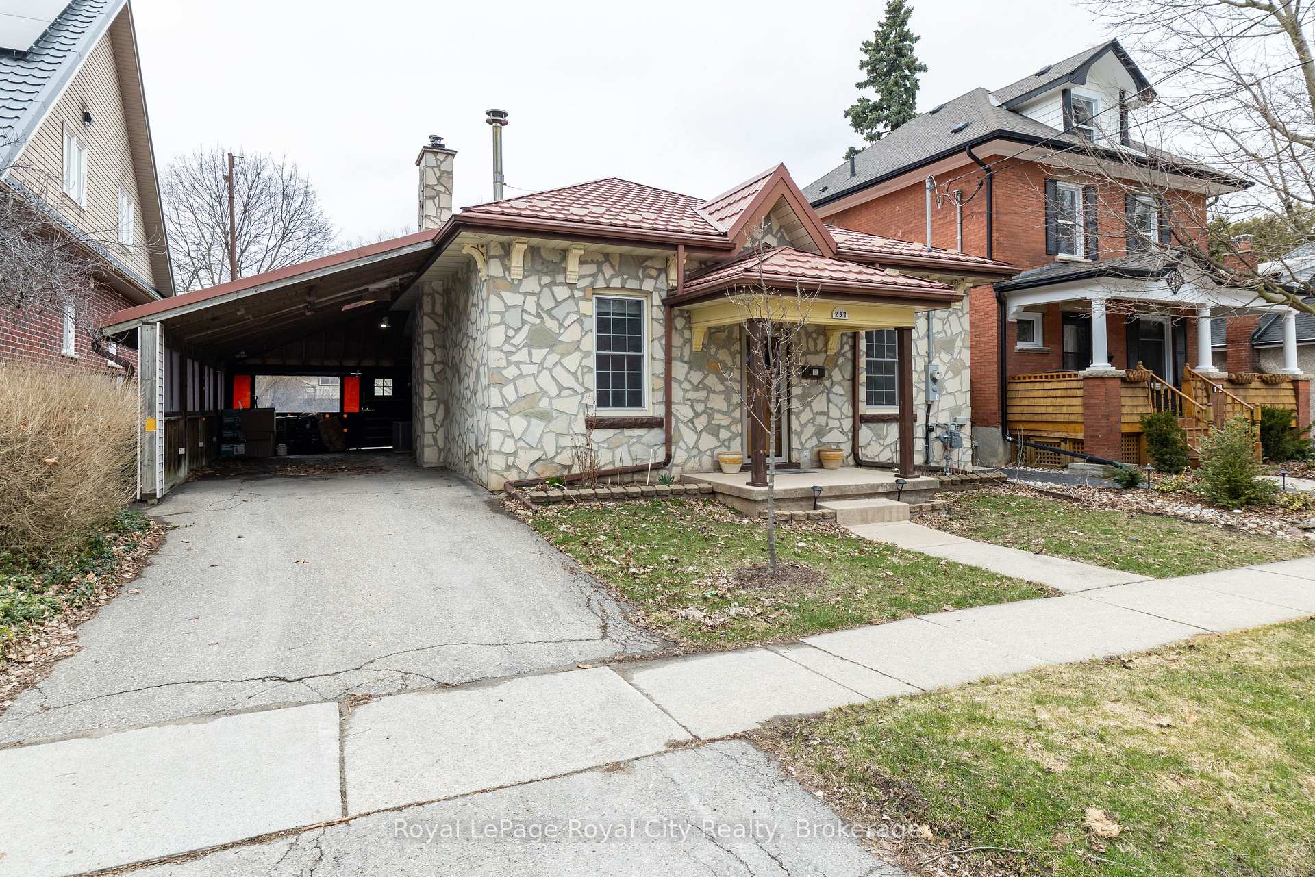Photo 2 of 237 Liverpool Street, Guelph, Downtown — HOMEH