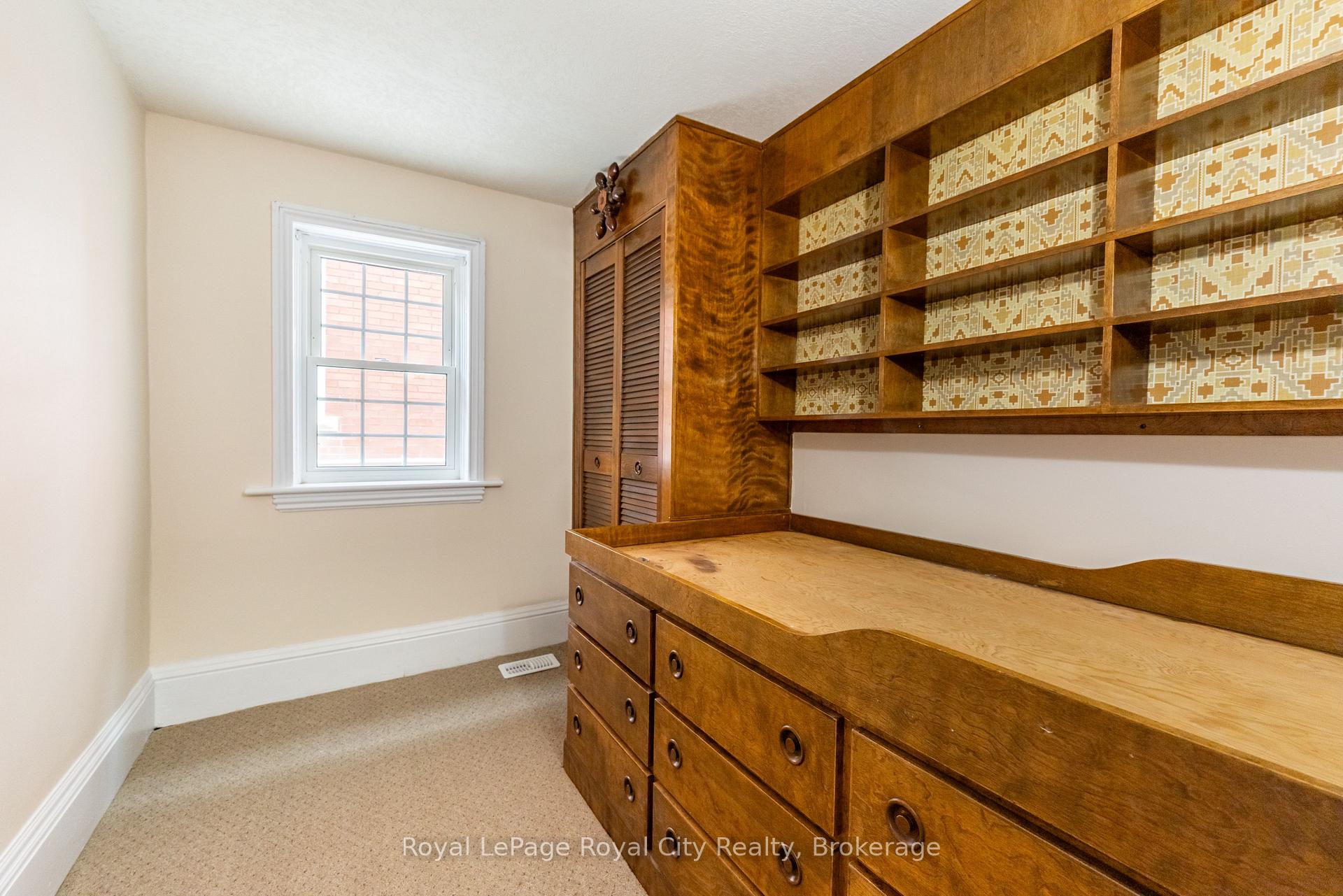 Photo 12 of 237 Liverpool Street, Guelph, Downtown — HOMEH