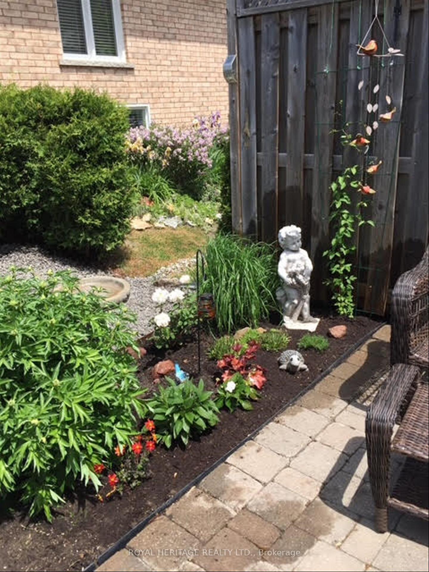 Photo 33 of 73 Laurent Boulevard, Kawartha Lakes, Lindsay — HOMEH