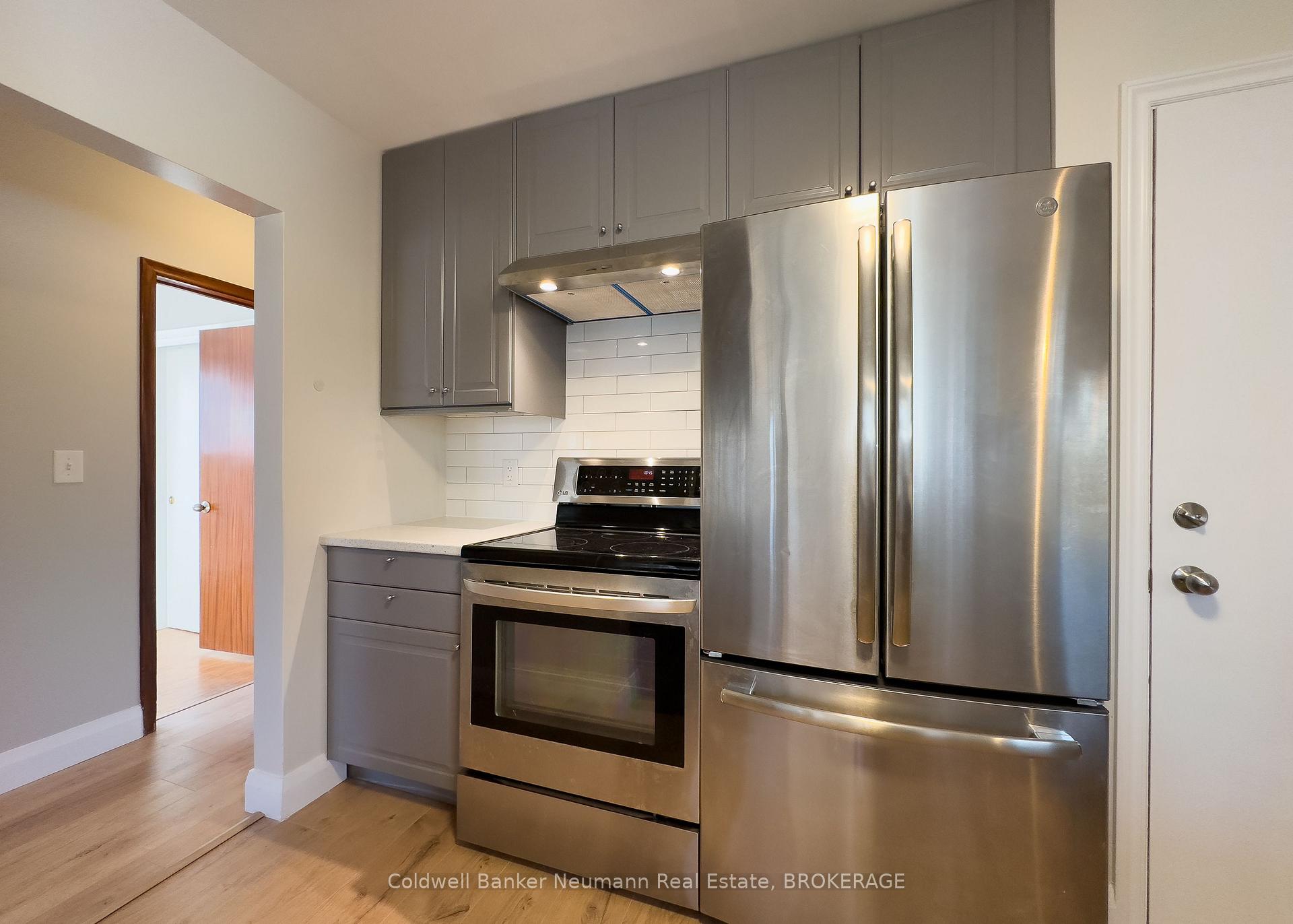 Photo 8 of Unit UPPER, 26 Balmoral Drive, Guelph, Riverside Park — HOMEH