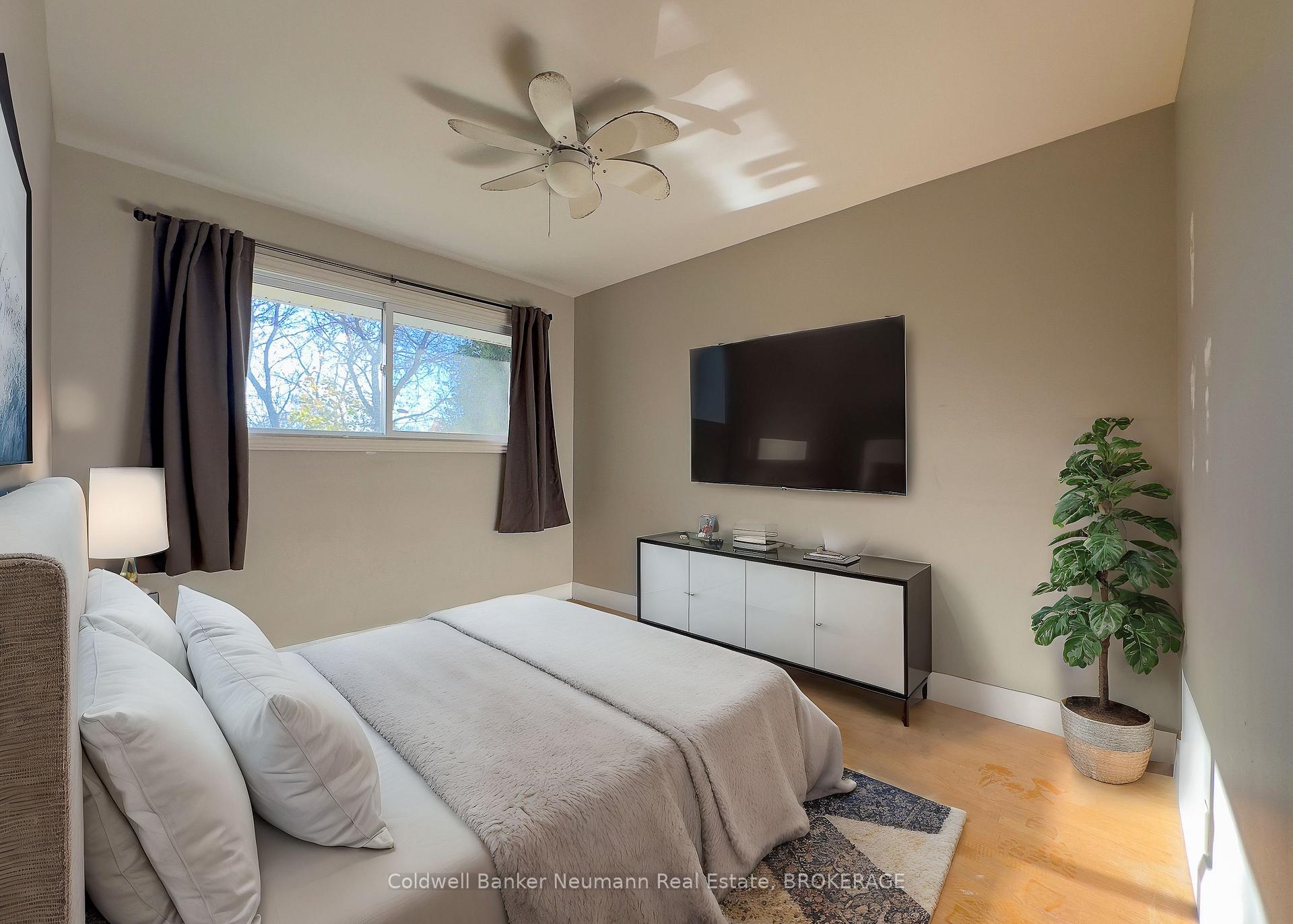 Photo 16 of Unit UPPER, 26 Balmoral Drive, Guelph, Riverside Park — HOMEH