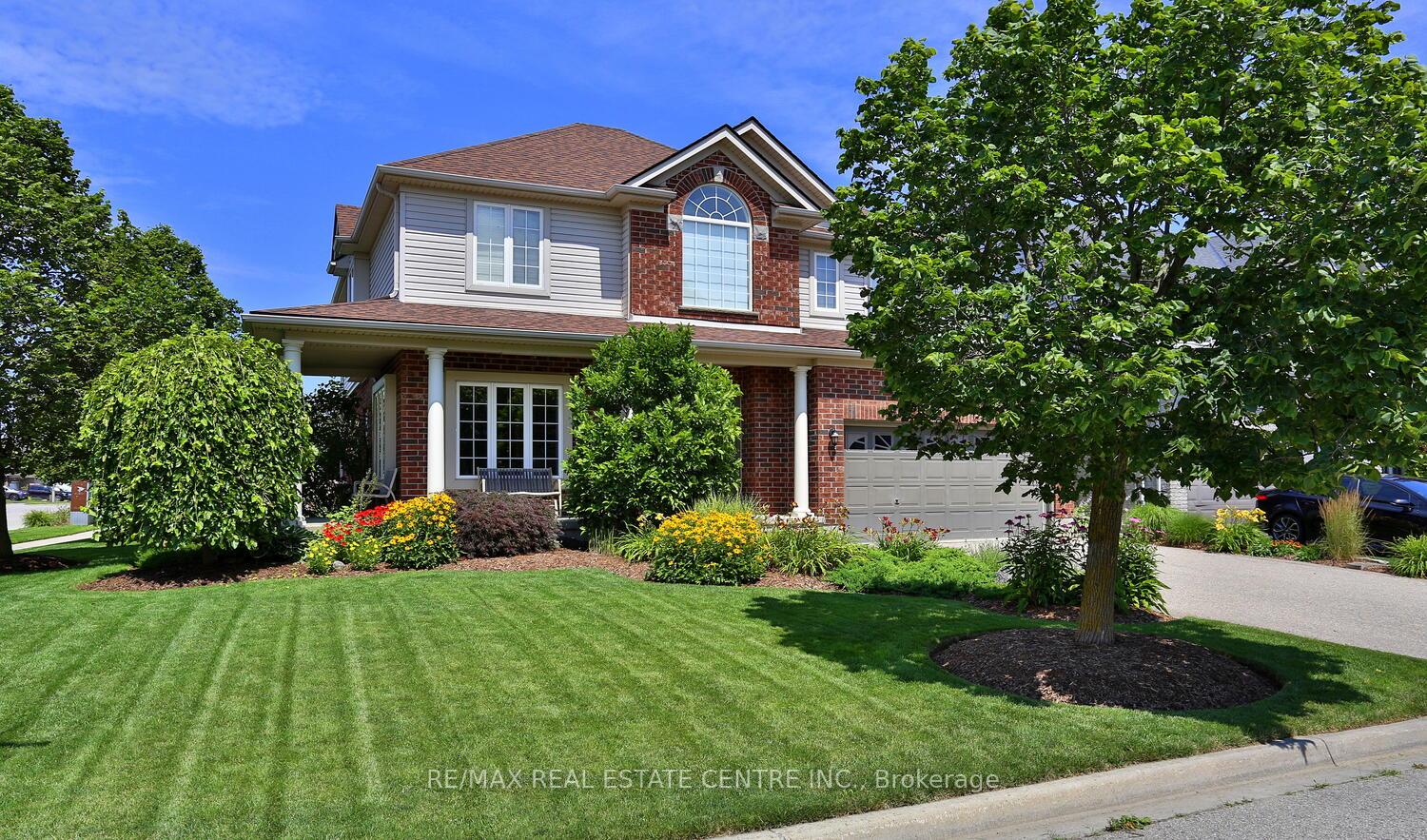 Photo 2 of 30 Mcgarr Court, Guelph, Pineridge/Westminster Woods — HOMEH