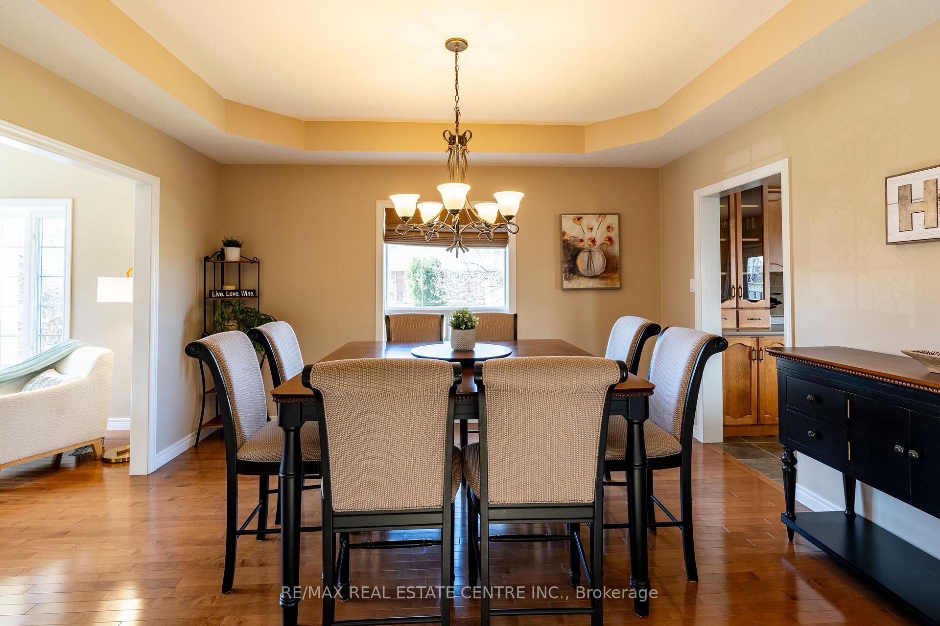 Photo 14 of 30 Mcgarr Court, Guelph, Pineridge/Westminster Woods — HOMEH