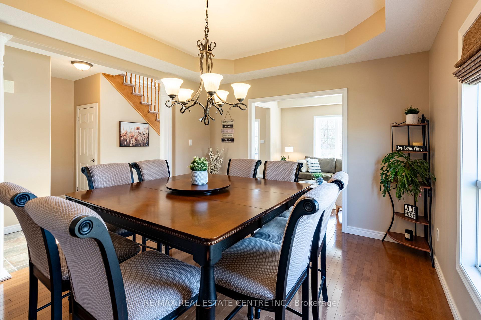 Photo 15 of 30 Mcgarr Court, Guelph, Pineridge/Westminster Woods — HOMEH
