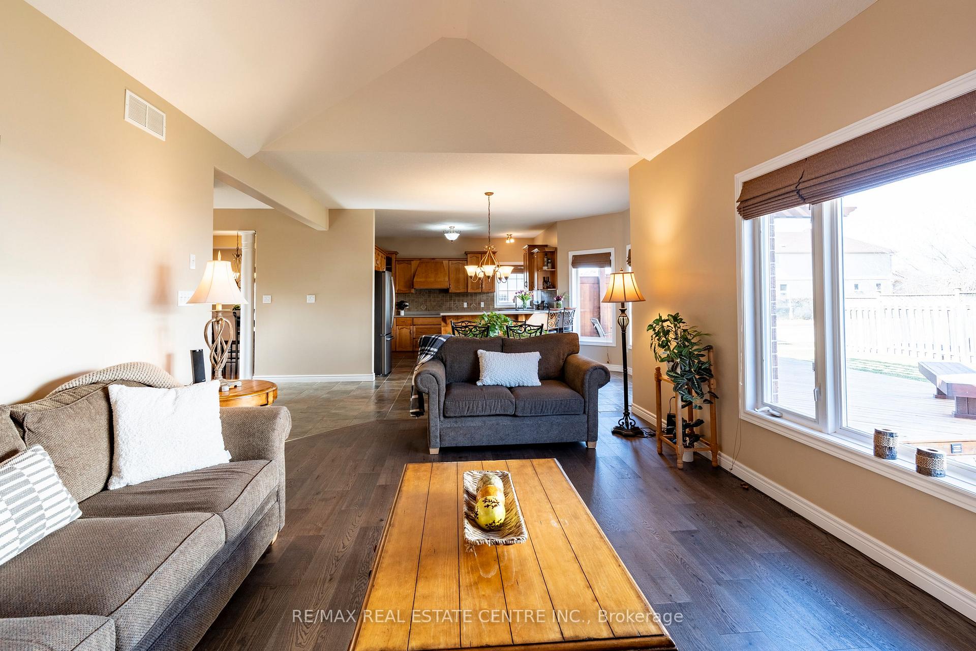 Photo 22 of 30 Mcgarr Court, Guelph, Pineridge/Westminster Woods — HOMEH