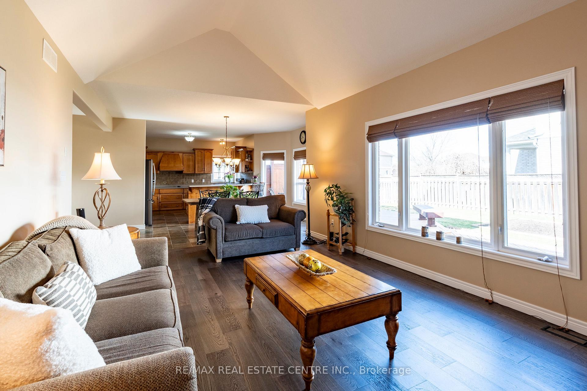 Photo 23 of 30 Mcgarr Court, Guelph, Pineridge/Westminster Woods — HOMEH
