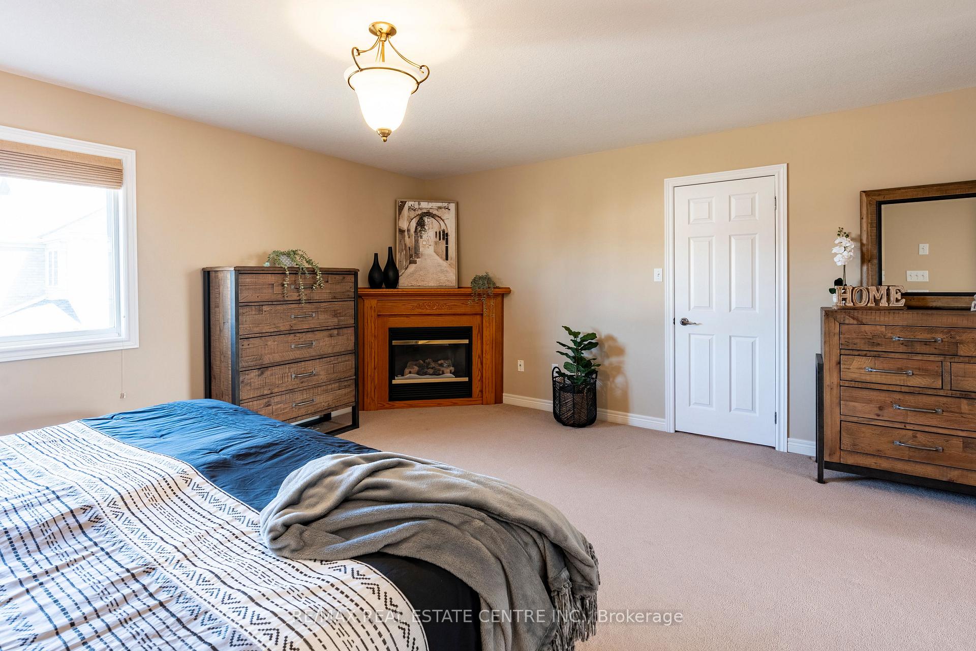 Photo 33 of 30 Mcgarr Court, Guelph, Pineridge/Westminster Woods — HOMEH