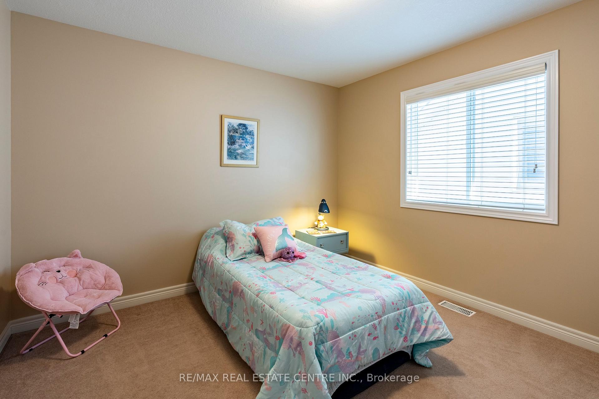 Photo 41 of 30 Mcgarr Court, Guelph, Pineridge/Westminster Woods — HOMEH