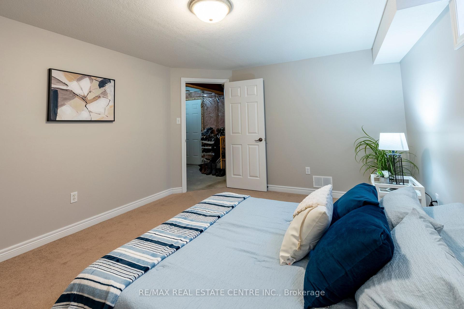 Photo 47 of 30 Mcgarr Court, Guelph, Pineridge/Westminster Woods — HOMEH