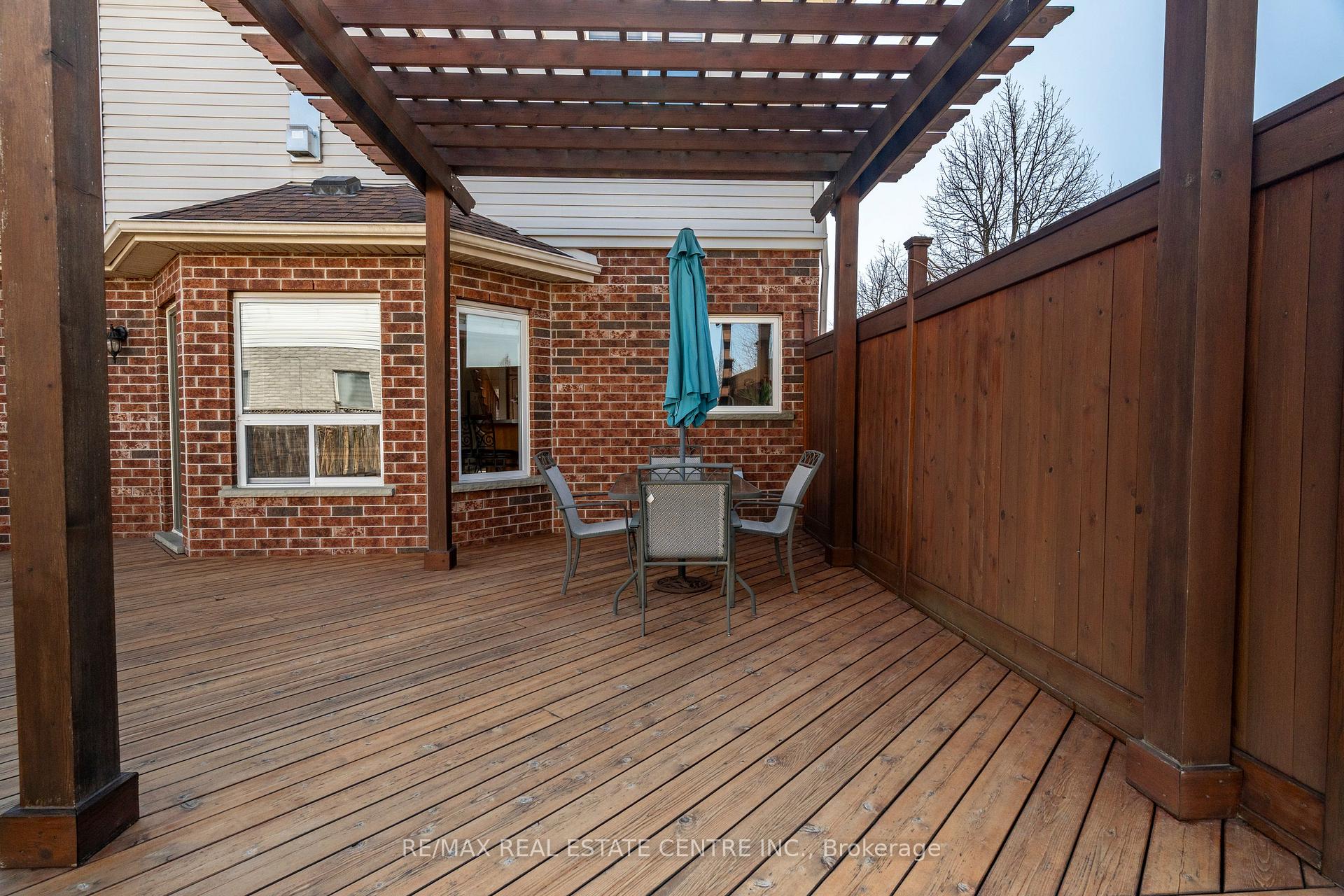 Photo 50 of 30 Mcgarr Court, Guelph, Pineridge/Westminster Woods — HOMEH