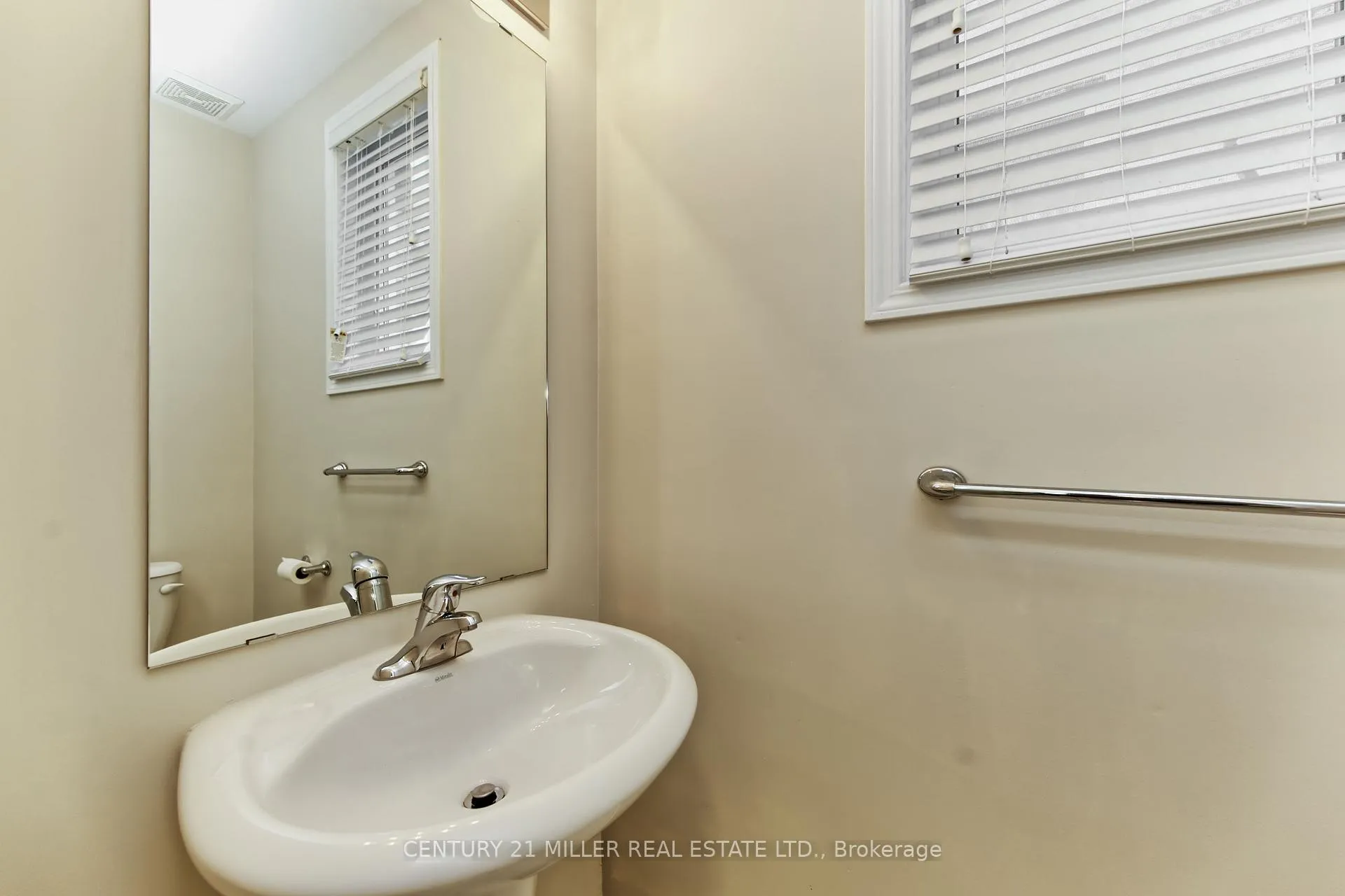 Photo 11 of 126 Merrilee Crescent, Hamilton, Crerar — HOMEH