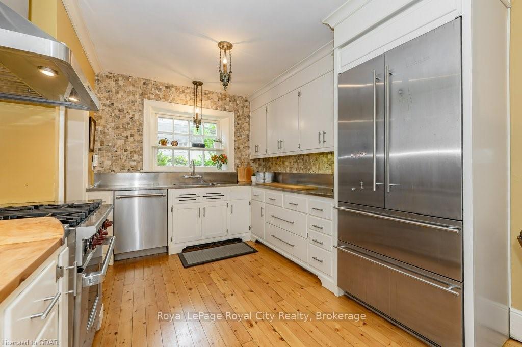 Photo 19 of 134 Dublin Street N, Guelph, Downtown — HOMEH