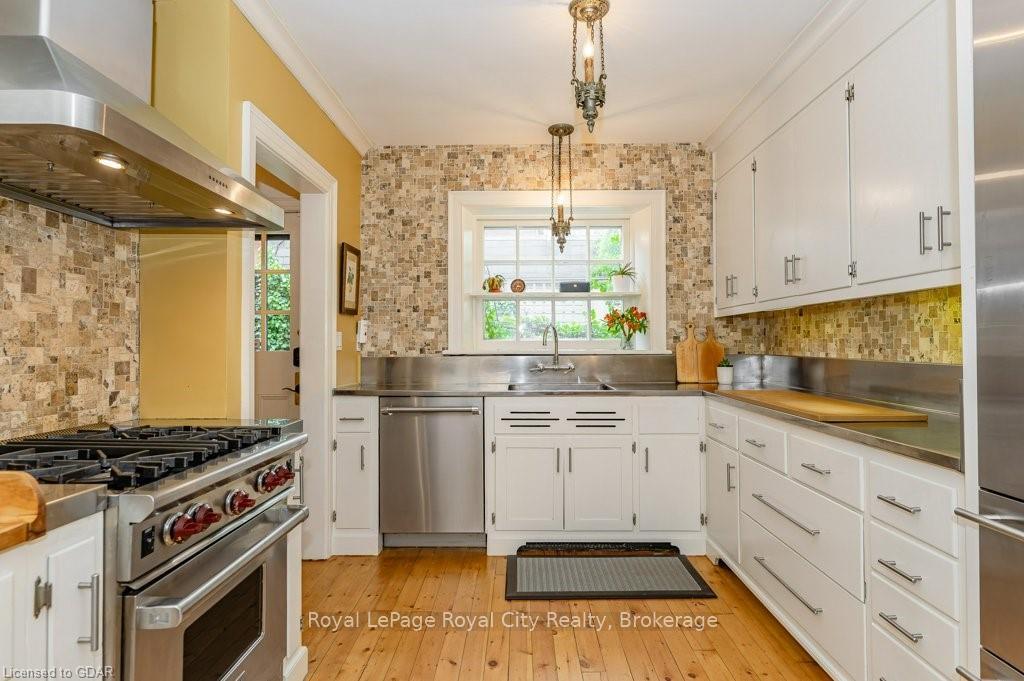Photo 20 of 134 Dublin Street N, Guelph, Downtown — HOMEH