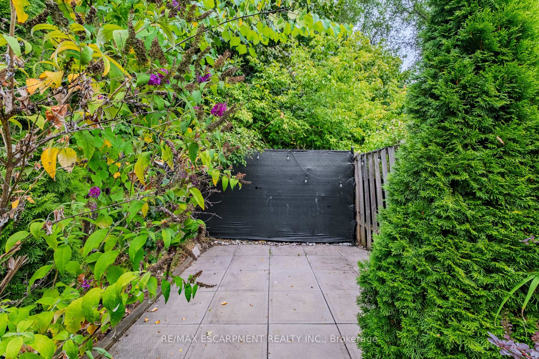 Photo 10 of 5 Dalhousie Avenue, Hamilton, Crown Point — HOMEH