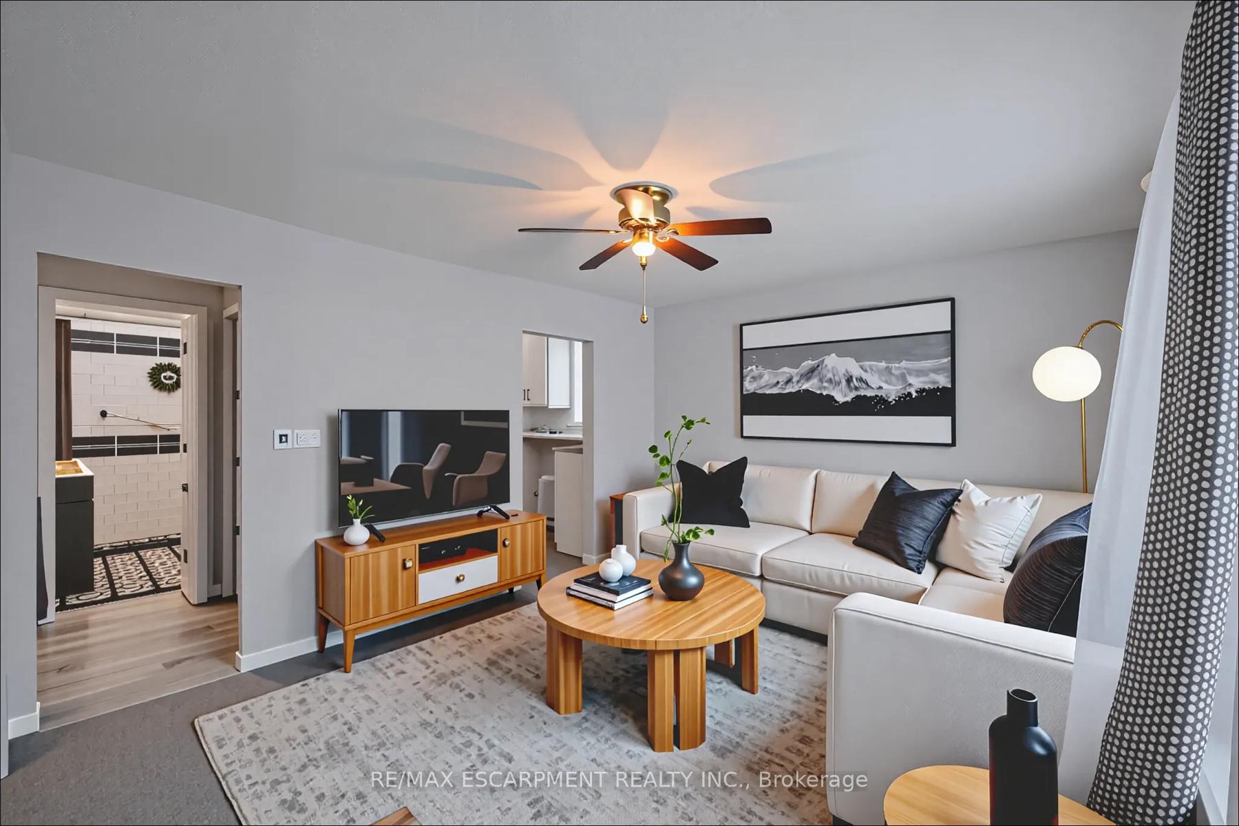 Photo 12 of 5 Dalhousie Avenue, Hamilton, Crown Point — HOMEH