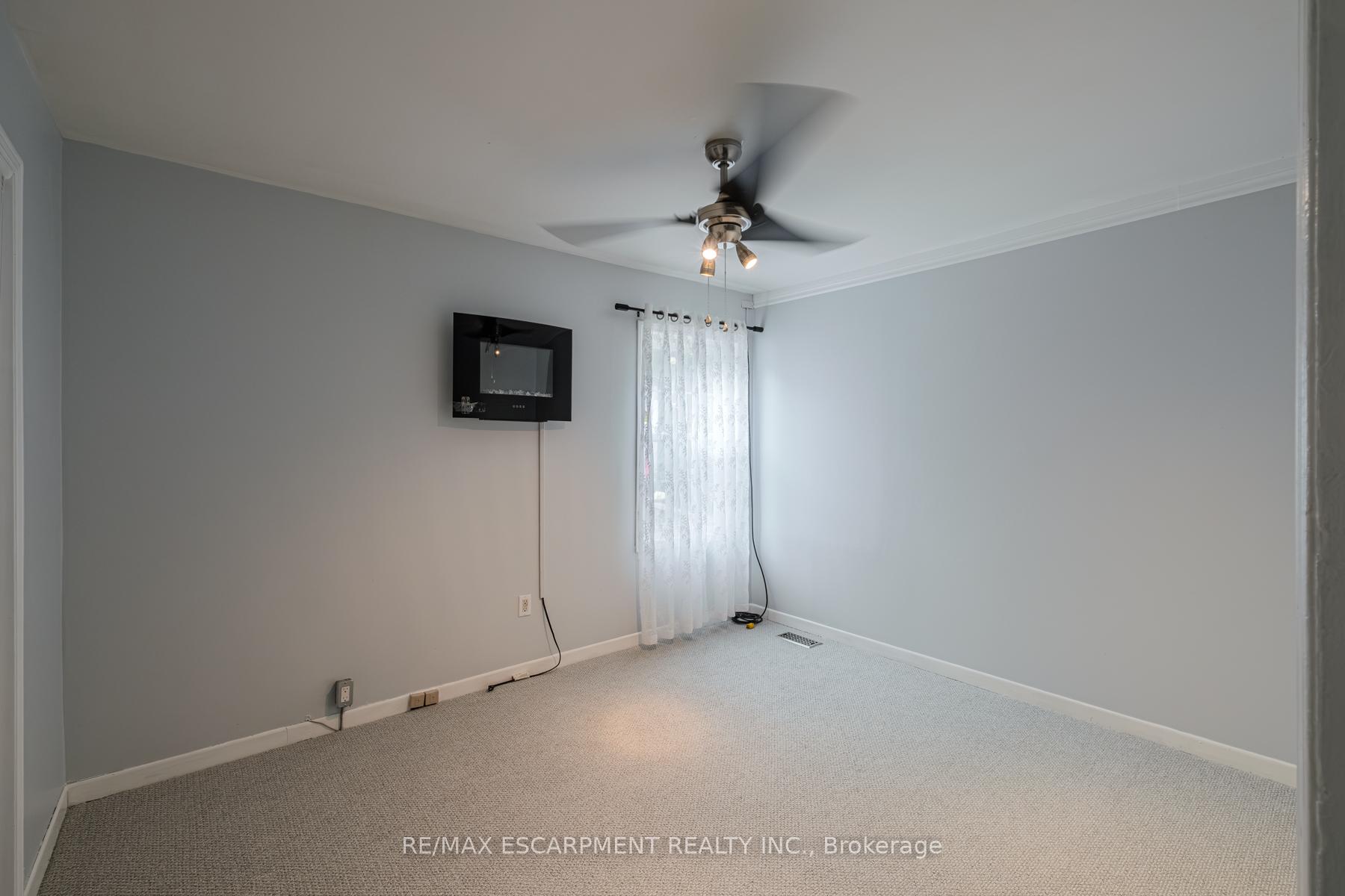 Photo 15 of 5 Dalhousie Avenue, Hamilton, Crown Point — HOMEH