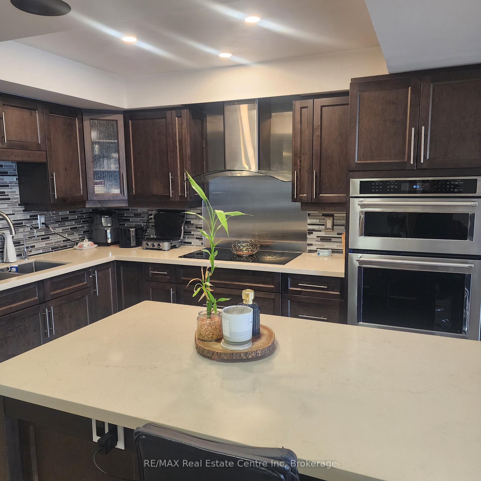 Photo 12 of 129 Lee Street, Guelph, Grange Road — HOMEH